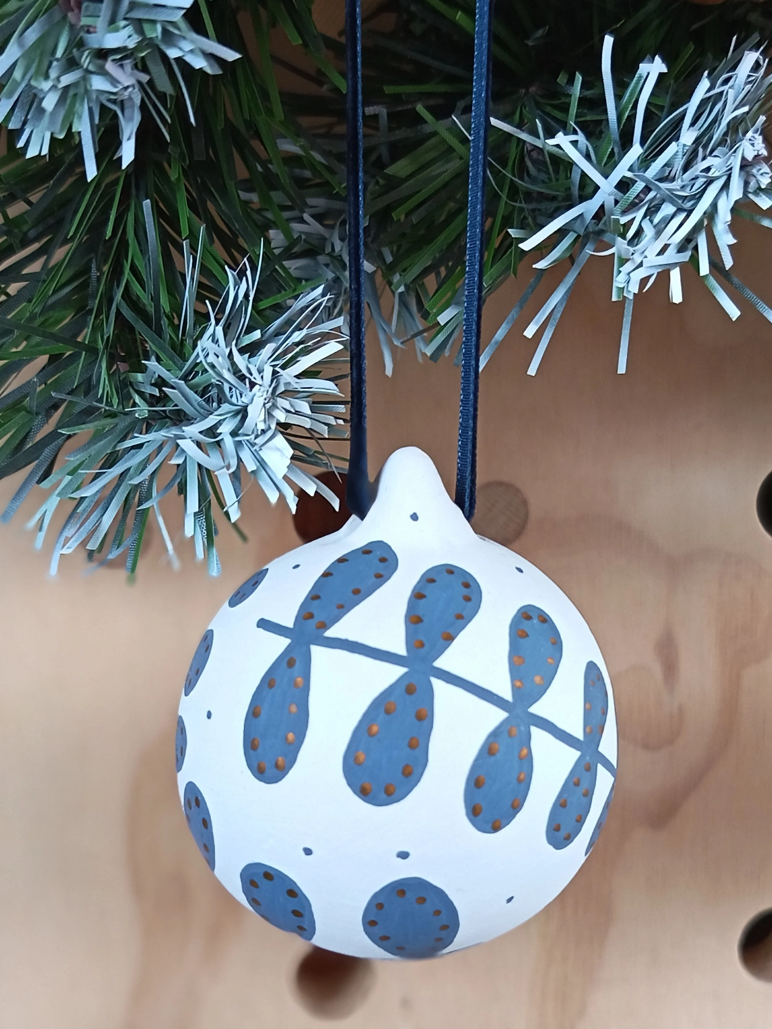 white with blue bauble.jpg