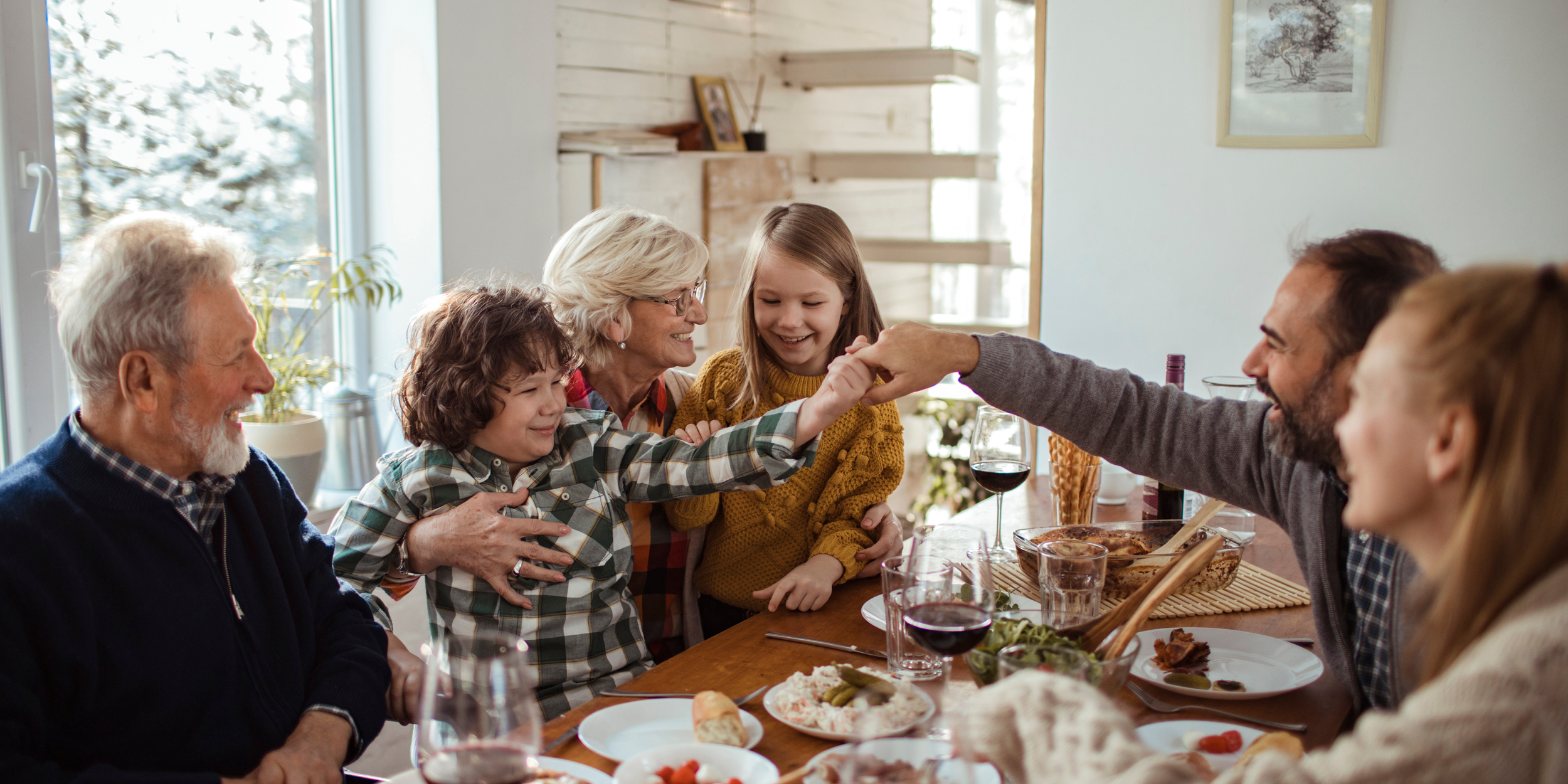 Traveling This Holiday Season? Essential Mobility Solutions for a Smooth, Stress-Free Trip
