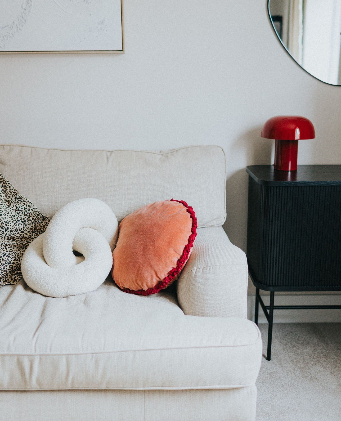 Brand clarity begins when you Create Space 🤎⁠
⁠
In case you missed it, in the new year I'm excited to be hosting my first in-person group workshop. Blending soulful reflection with expert brand strategy, this is a brand development session designed 