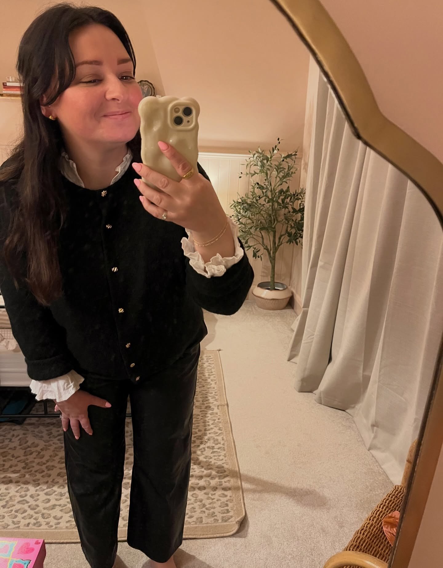 Follow your soul 🤎  it&rsquo;s not woo woo, it&rsquo;s always guiding you.

We&rsquo;re midway through Feb, and I am already feeling more content professionally than I have in the past two years - and the only difference is where I&rsquo;m pouring m