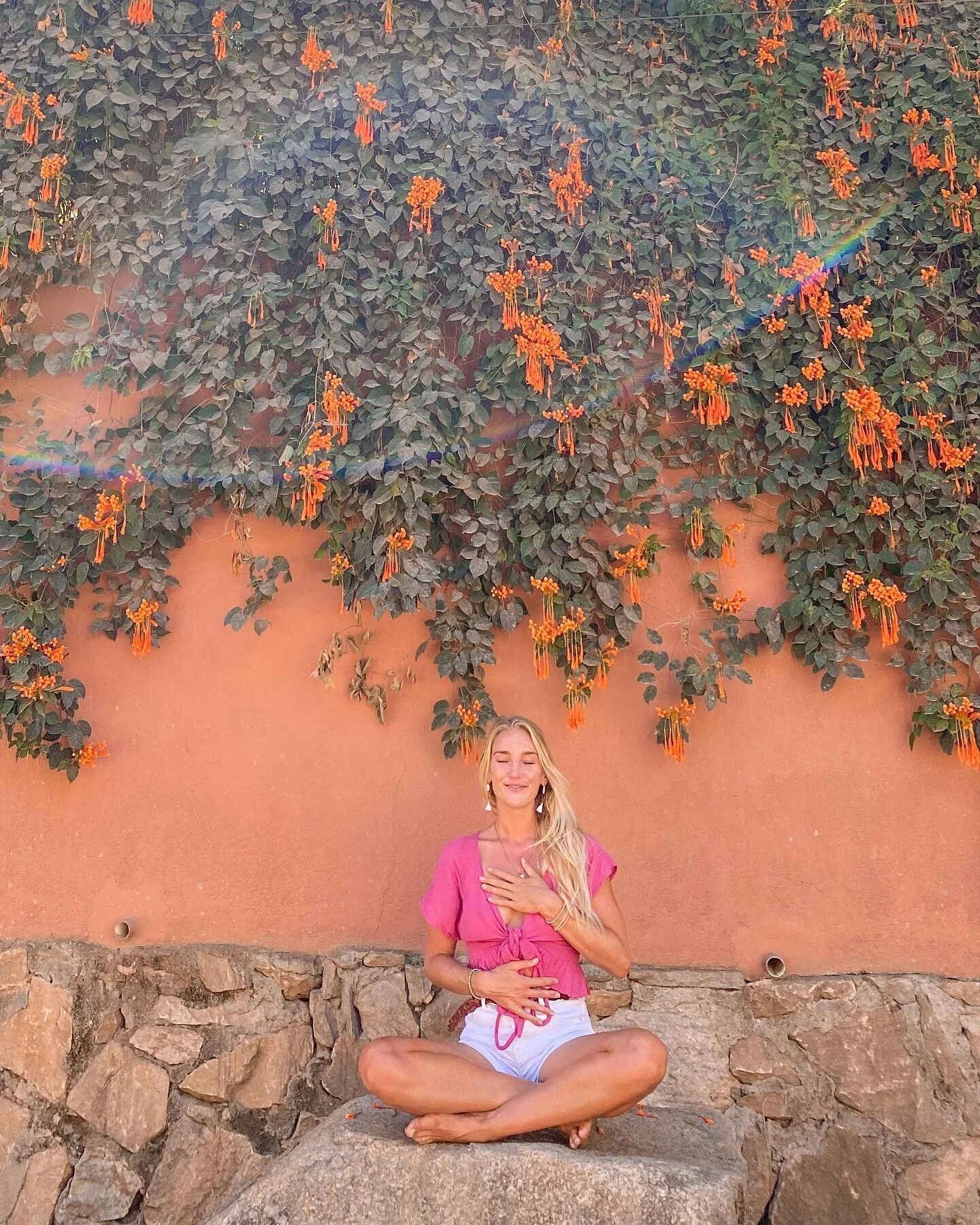 What goes up must come down. Don&rsquo;t forget to take time to come back to balance. ✨🙏🏼

In the past month I&rsquo;ve really been riding the waves. I set my intention word for 2022 to be &ldquo;overflow&rdquo; and man, has the universe been deliv