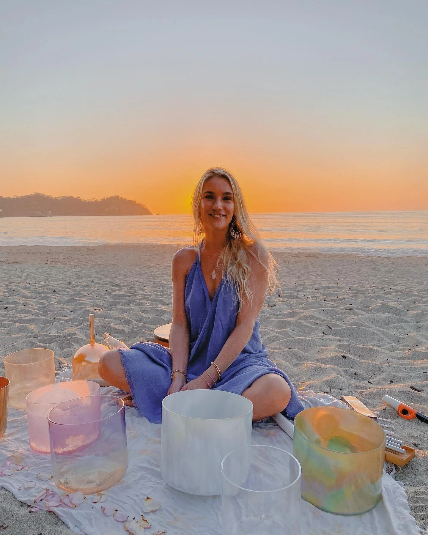 There was a moment that changed my life. ✨

In 2019 was in a store in Bali where they sold crystal bowls. I had already fallen in love with the sound of them over the past 6 months as I went to soundbaths and healing sessions on my own journey of hea