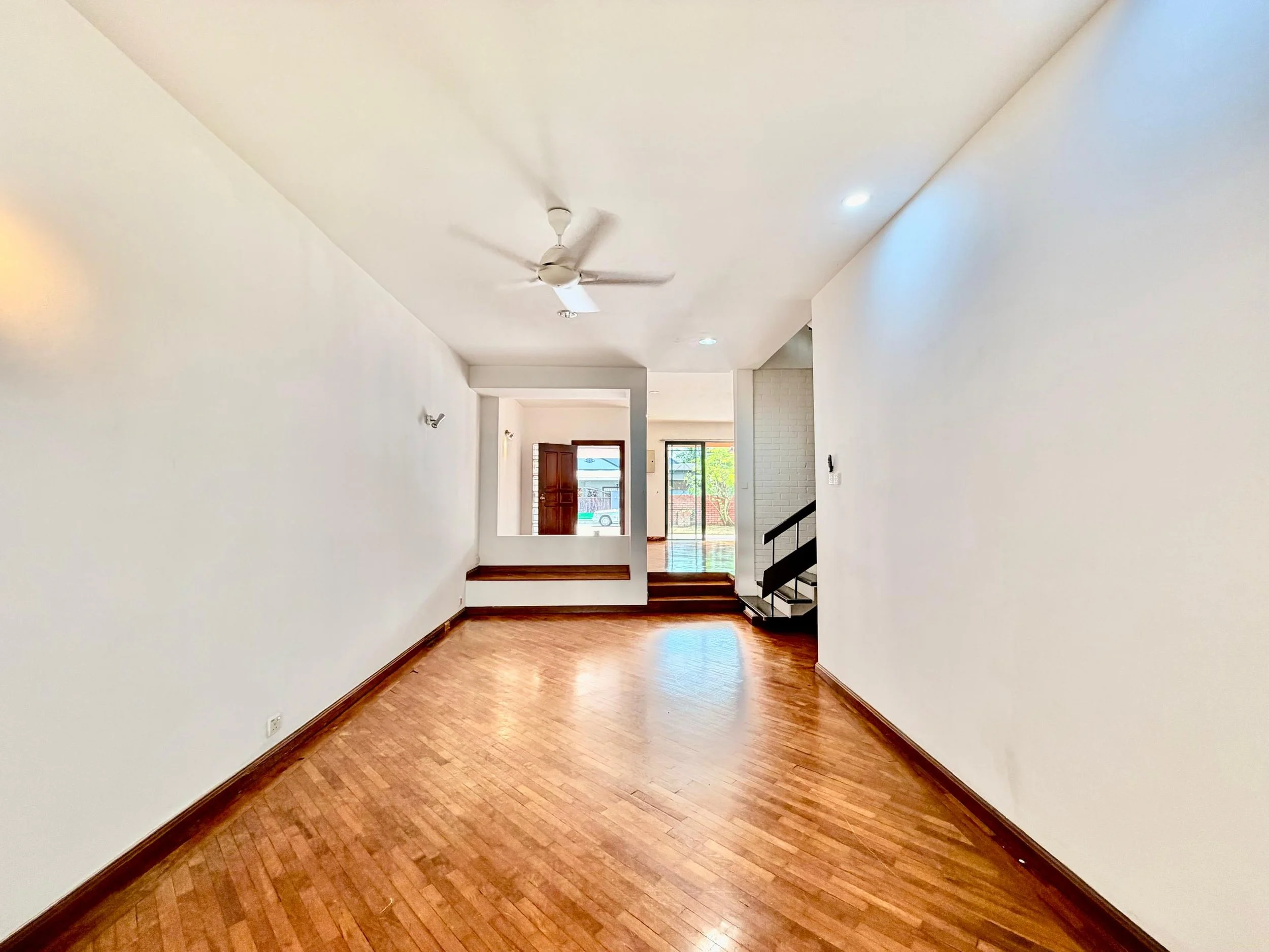 WhatsApp Image 2026-03-15 at 14.19.01 (2).jpeg