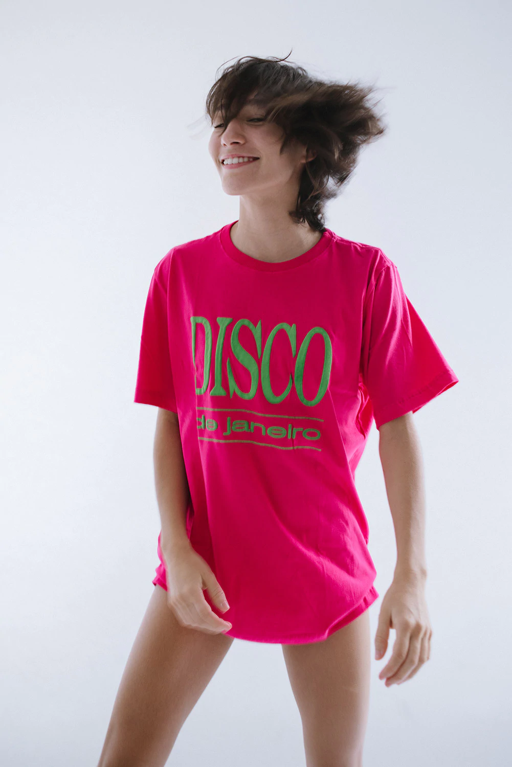 AnyConv.com__camiseta-souvenir-disco-de-janeiro-rosa-13509_1001x1500.png