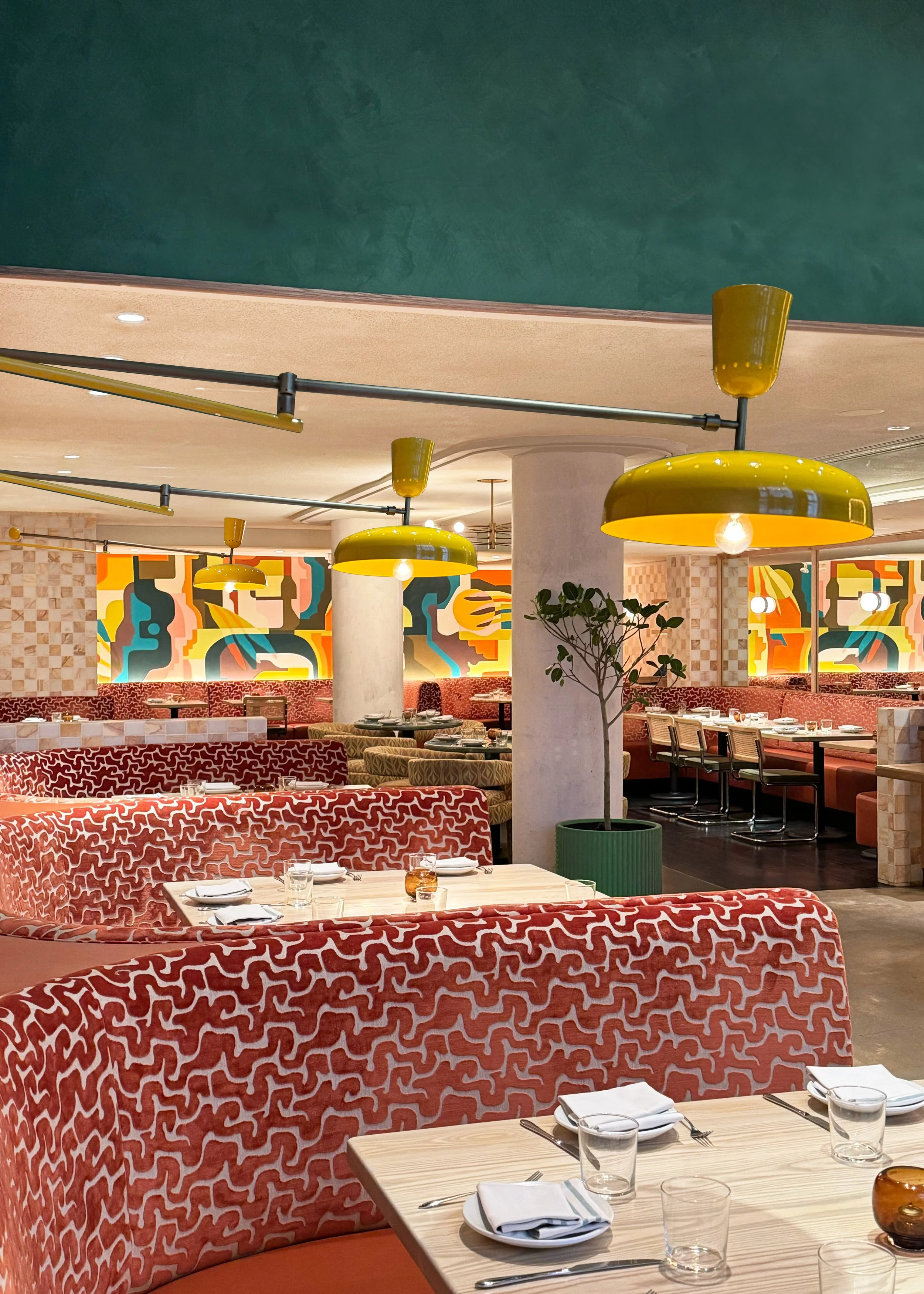 Bar- Banquettes 2 Dining.jpg