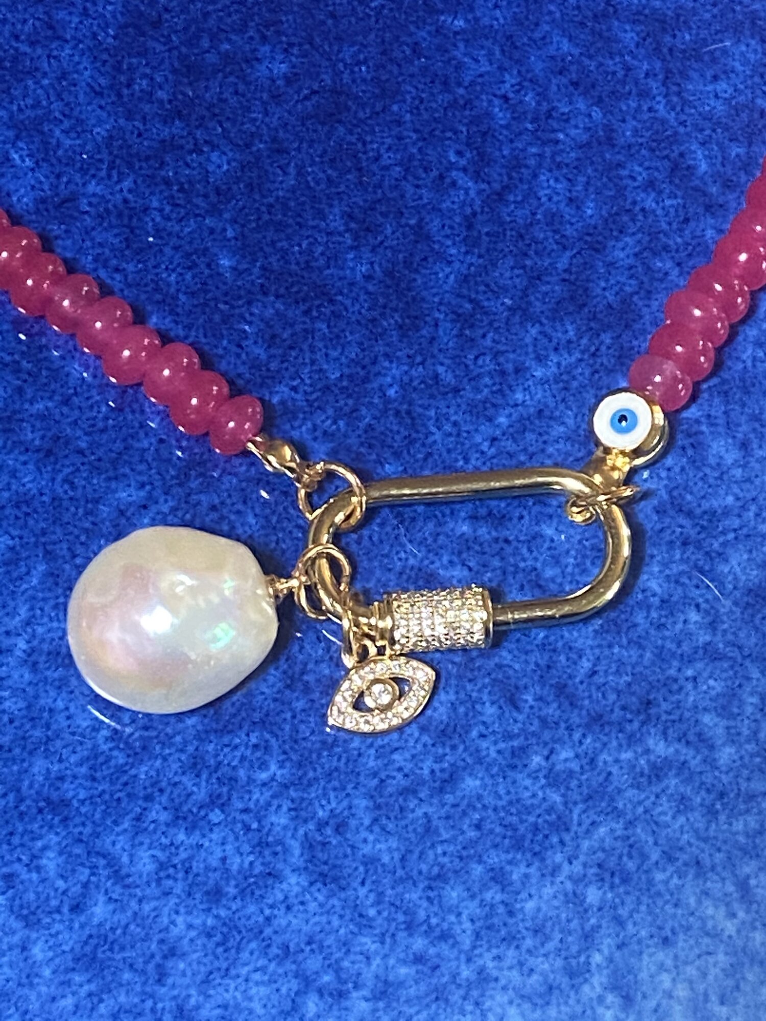 Averie Carabiner Necklace – Evelyn Rose Boutique