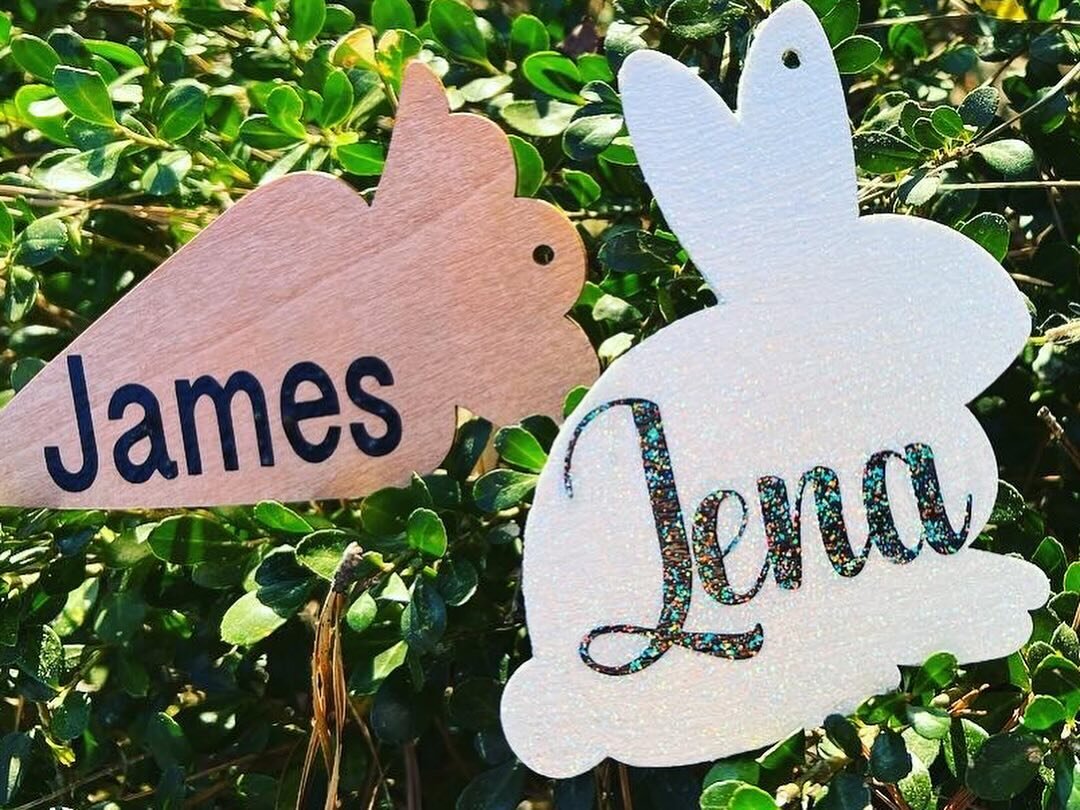 It&rsquo;s been a rollercoaster of a week! Ready to unwind and cherish moments with my curly headed cuties. 

Here is your sign to grab some wooden tags, paint them and use glitter mod podge as a sealent!!

For more Easter craft ideas, visit:

@imper