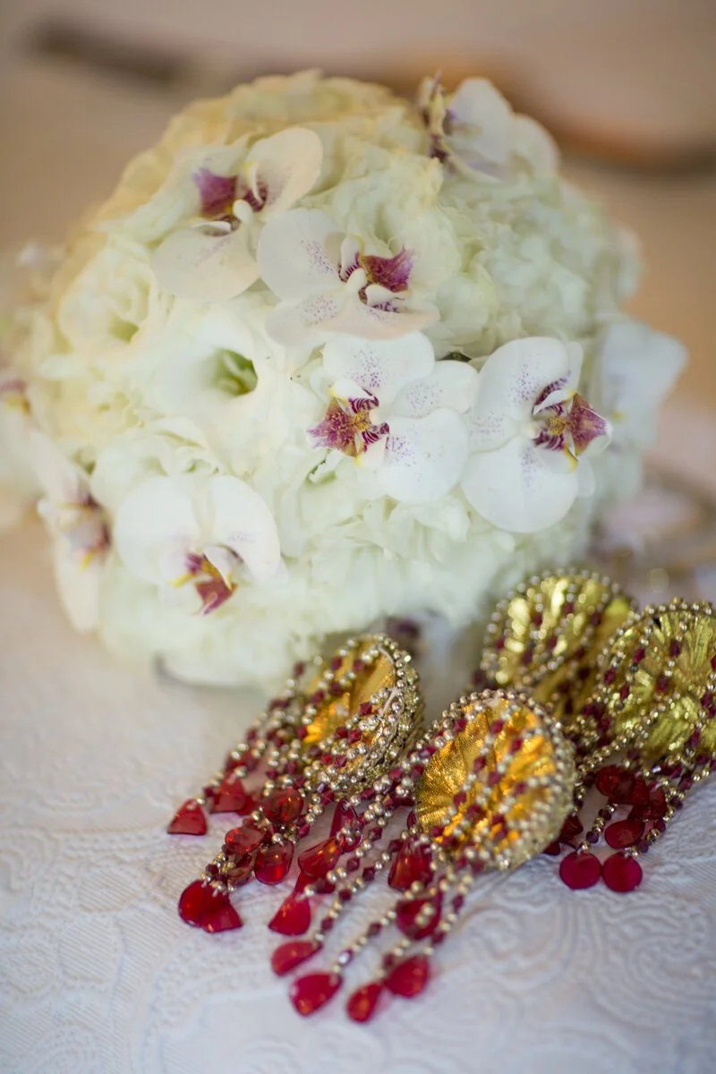 kalire-bridal-bouquet-and-kalire-white-orchid-bouquet.jpg