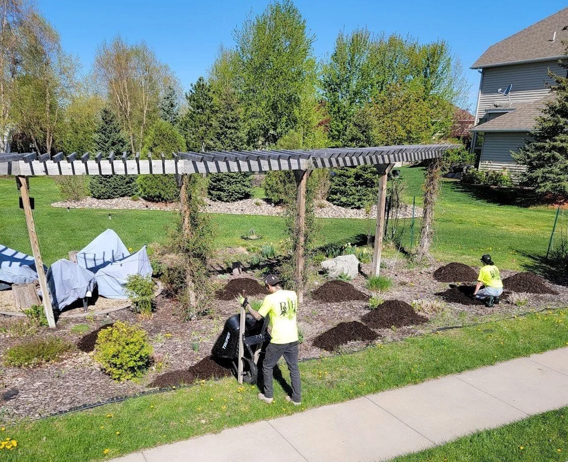 5.16.24 Mulch Install.jpg