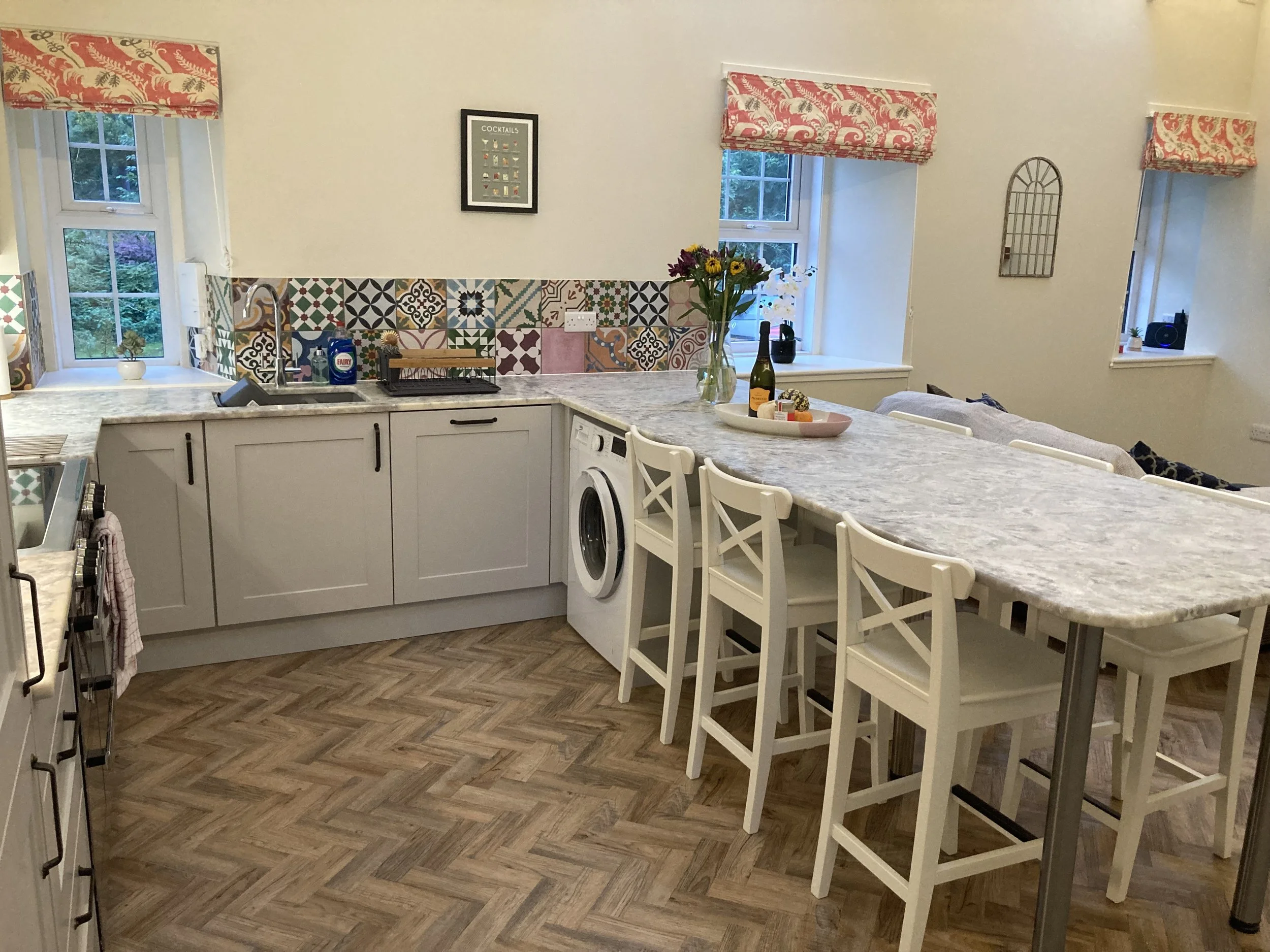 Kitchen 2.jpeg