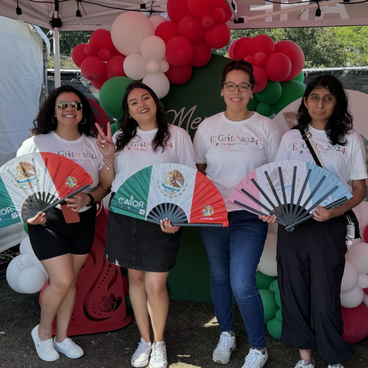 What a beautiful day to start the Mexican Independence Festivities! Come join us at El Grito to celebrate our heritage at the Grant Park. 

Thank you to @somosloud_chicago and @calorchicago for the invitation! ❤️

&iexcl;Qu&eacute; hermoso d&iacute;a