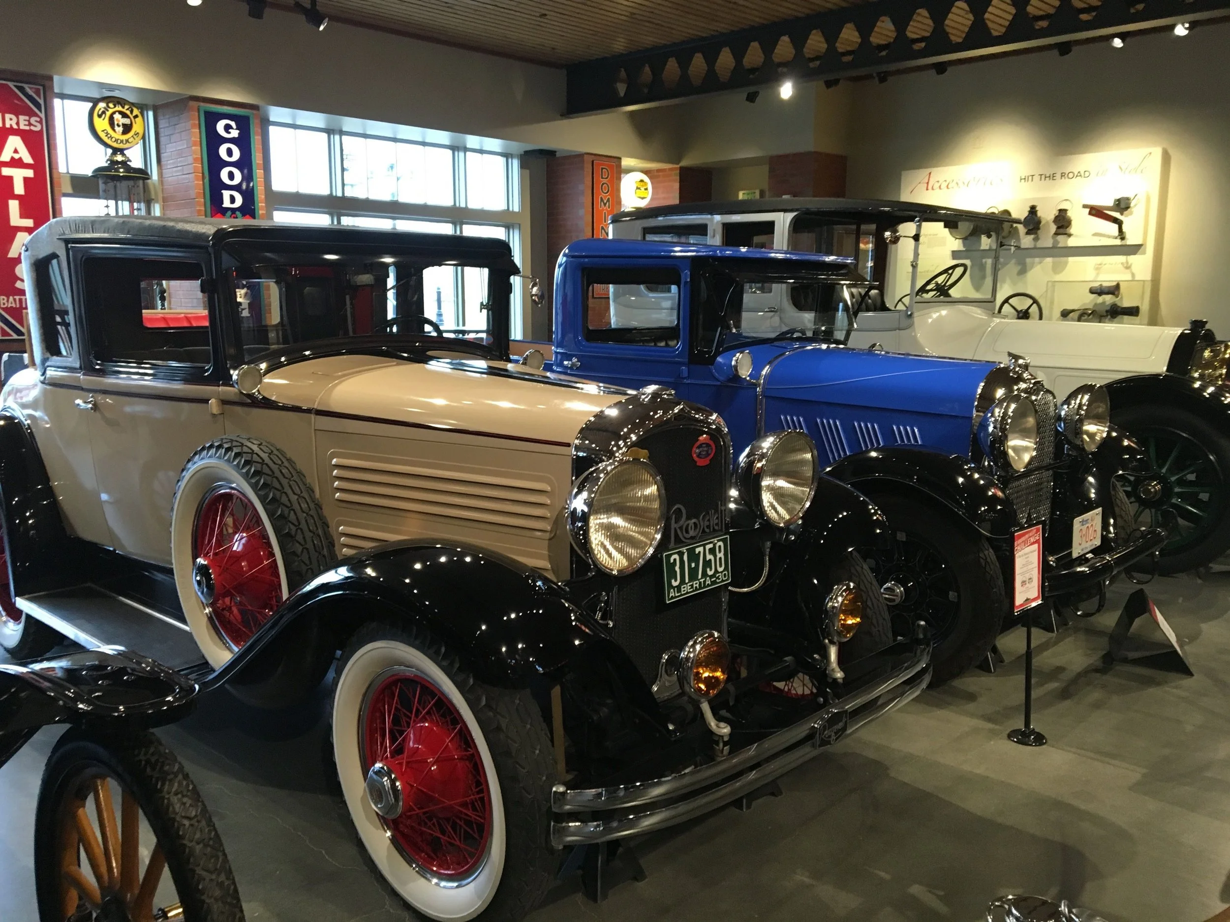 Vintage Cars.jpg