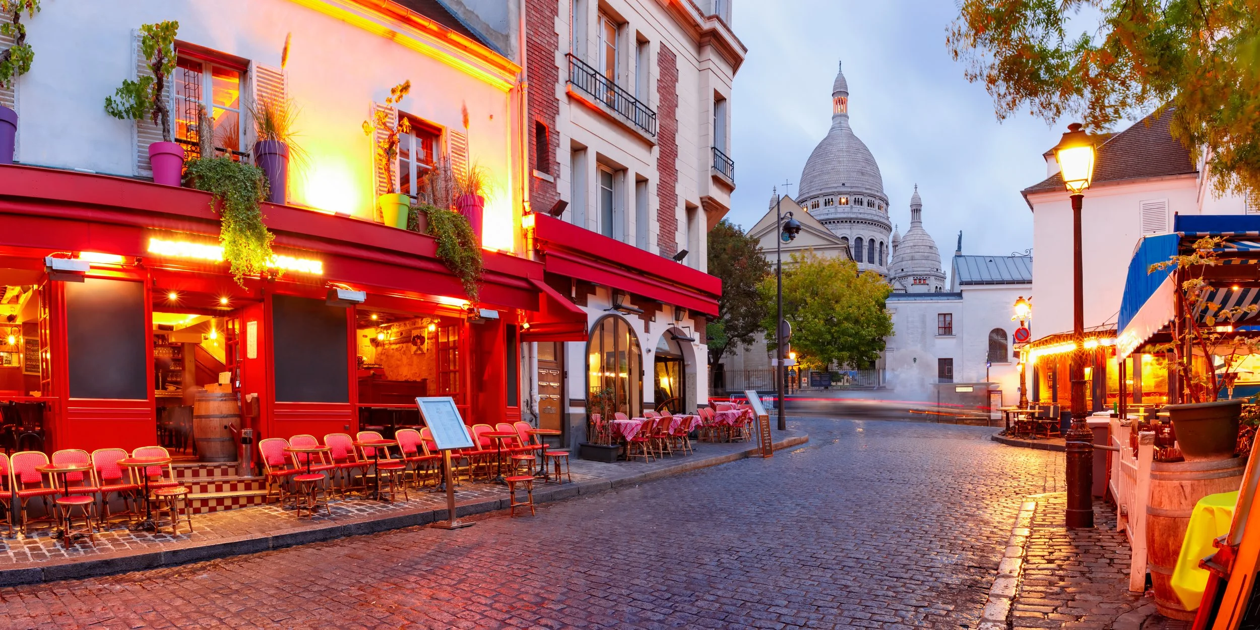 Paris storefronts.jpg