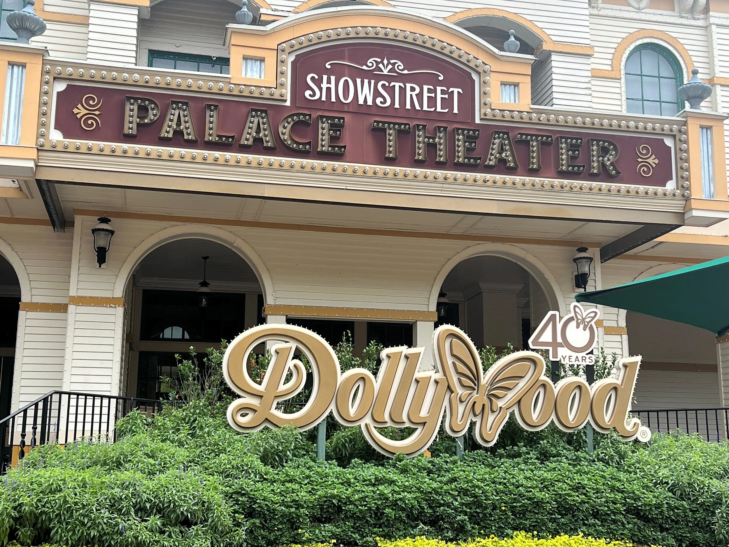 Dollywood Sign 2 - Krista.jpg
