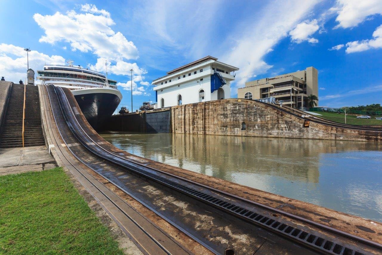 Panam Canal.jpg