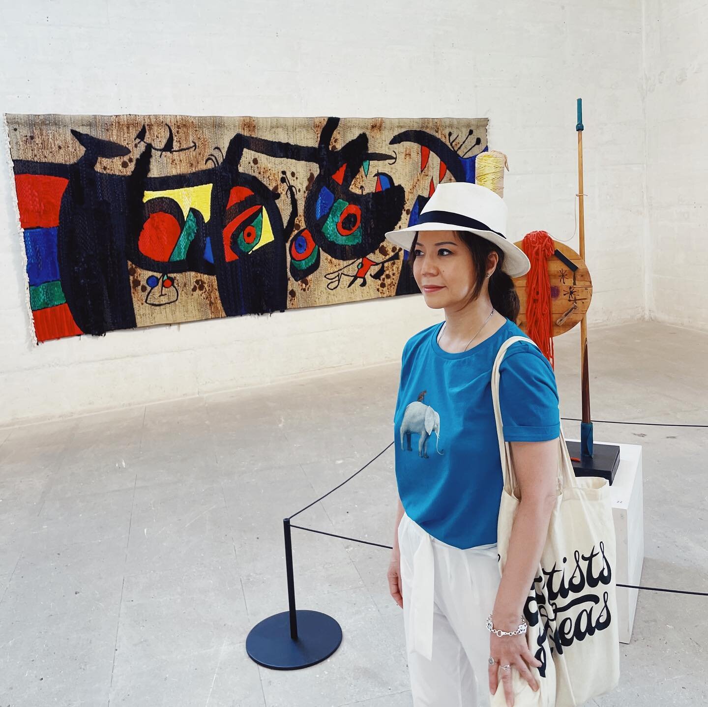 KA-art immersion! First time taking KA! Kanna Chews while experiencing Mir&oacute;&rsquo;s art and workshop at Fundaci&oacute; Mir&oacute; Mallorca.

Receiving over perceiving; channeling instead of analyzing. Siendo, se sintiendo. 

🌊
@ka.empathoge
