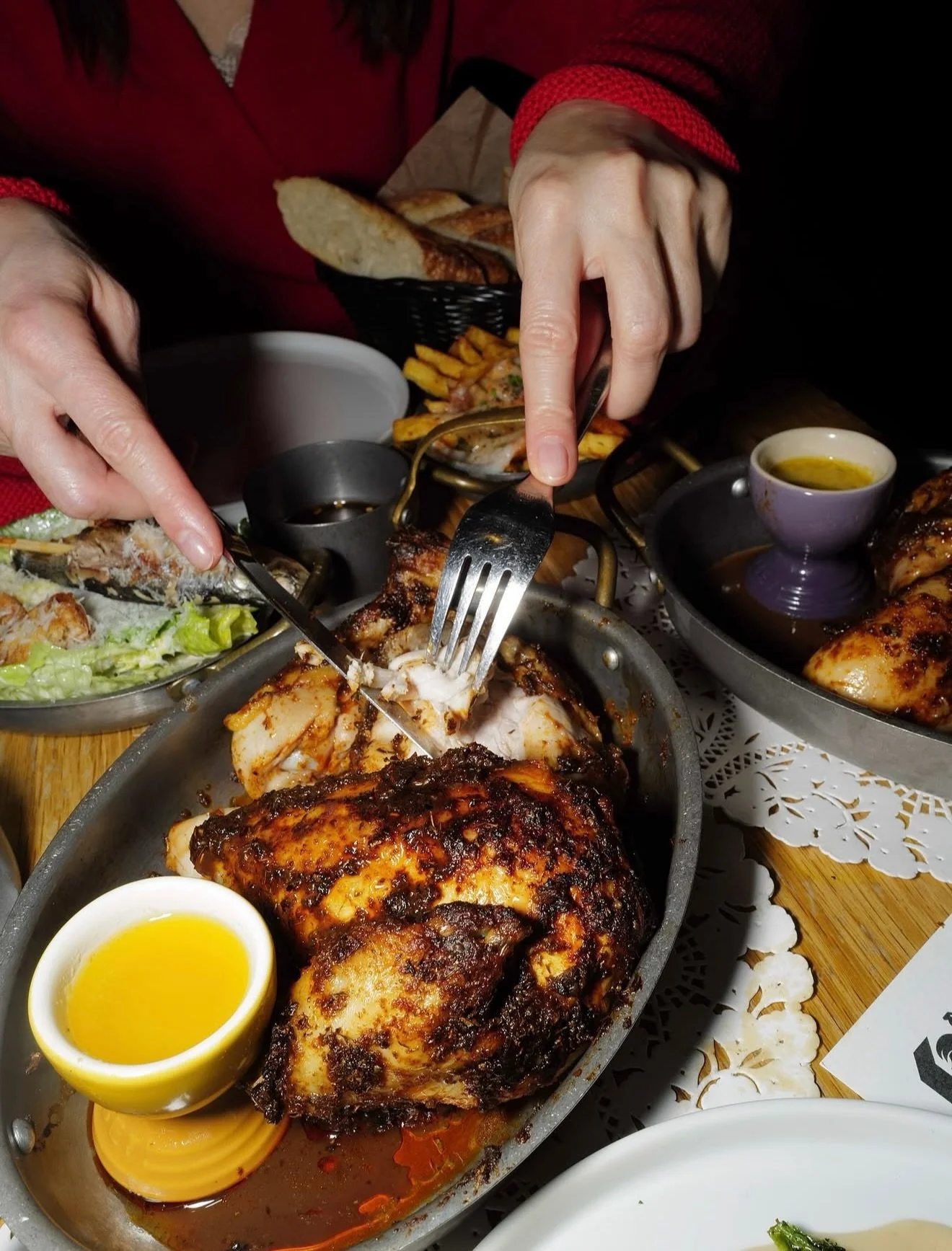 big news. You can now book for groups of up to six online. Straight in. 

Perfect for the work gang, friends gang, family gang. Any gang. 

All the chicken, all the sides, all the cocktails.

Subject to availability - we can host bigger groups and ce