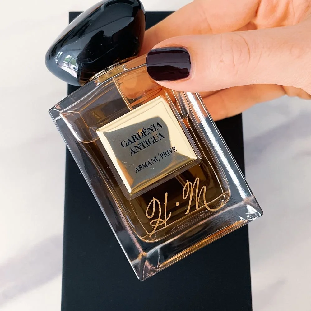 gravur-armani-parfuem-initialien.jpg