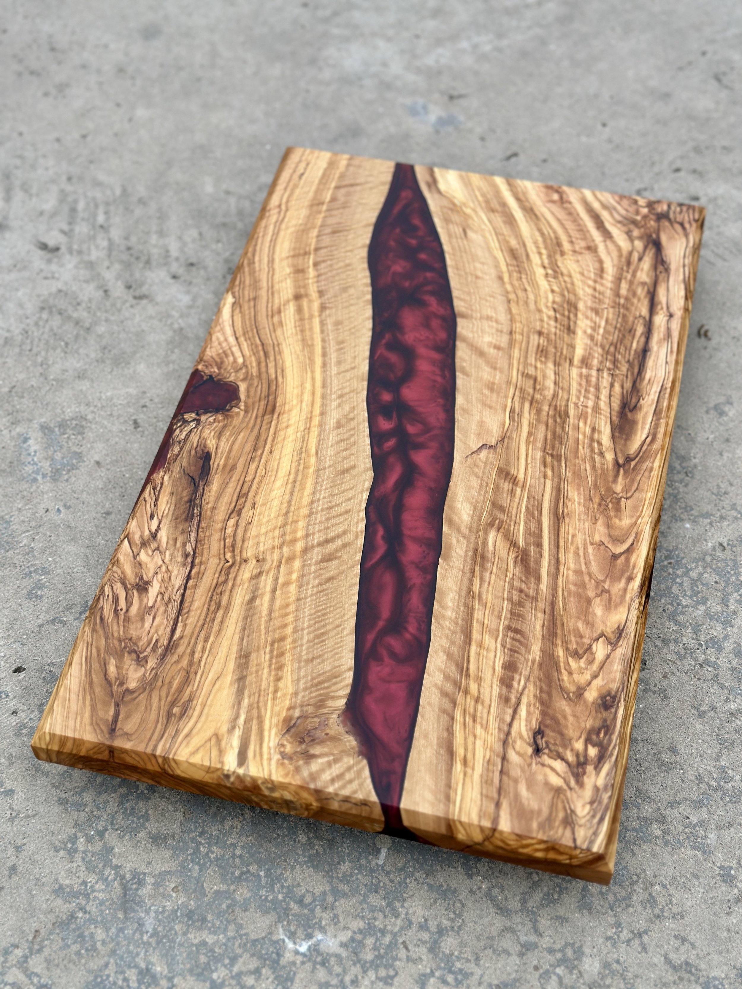 Tomahawk Size Serving/Cutting Board - Imported Olivewood with Blood Red Epoxy Resin