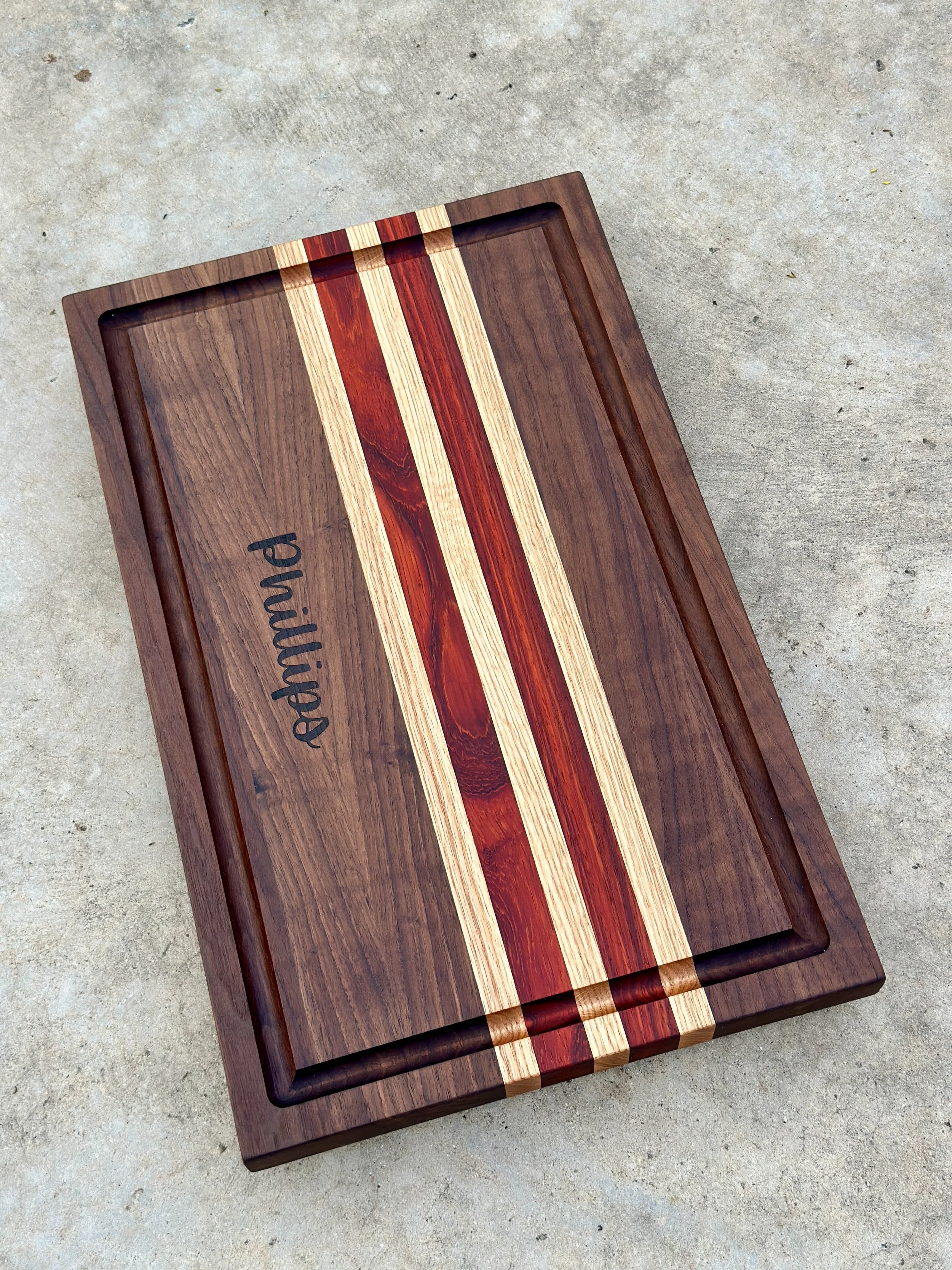 Gift Guide: Best Custom Cutting Boards for Weddings &amp; Housewarmings