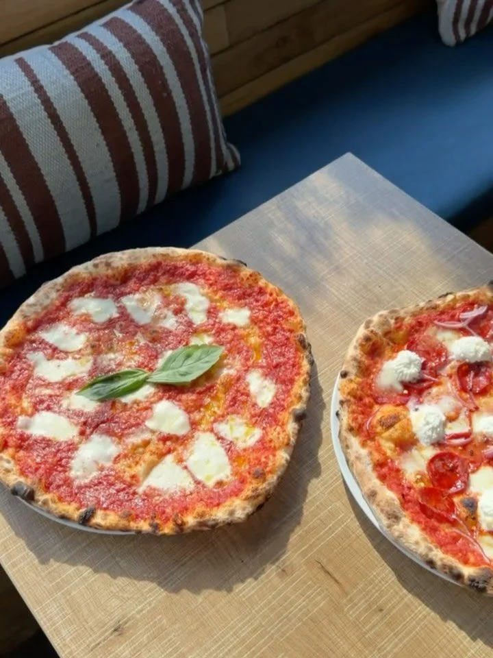 The best pizzas aren&rsquo;t rushed. They&rsquo;re hand-stretched, then carefully topped, and finally baked until perfectly blistered. 

Claudio&rsquo;s way.