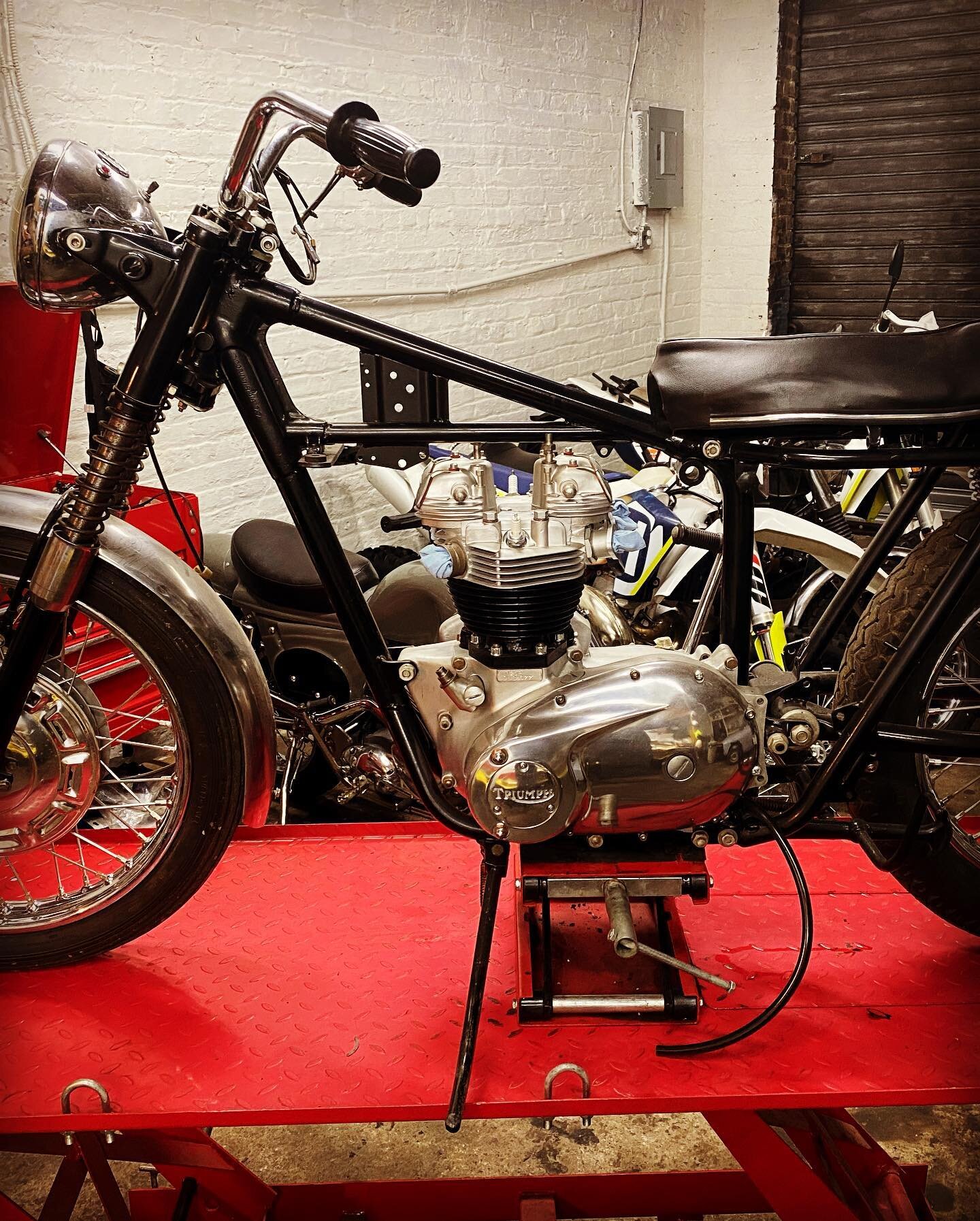 Assembly time for this 
1968 Bonneville! Wait till you see the painted parts

retroclassicfeel #retro #classic #feel #retrostyle #classics #classicmotorcycle #classicstyle #styleicon #style #inspire #vintage #vintageinspired #italian #streetlife #str