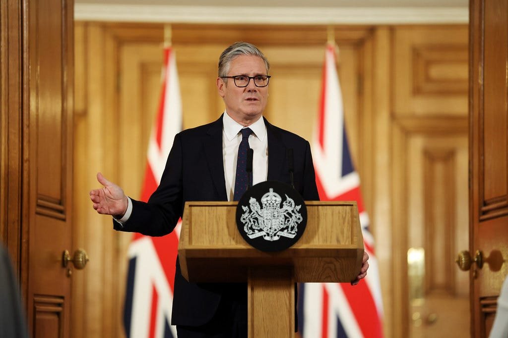 6 Ways the UK's Proposed Social Media Ban for Under-16s Could Affect Your Business