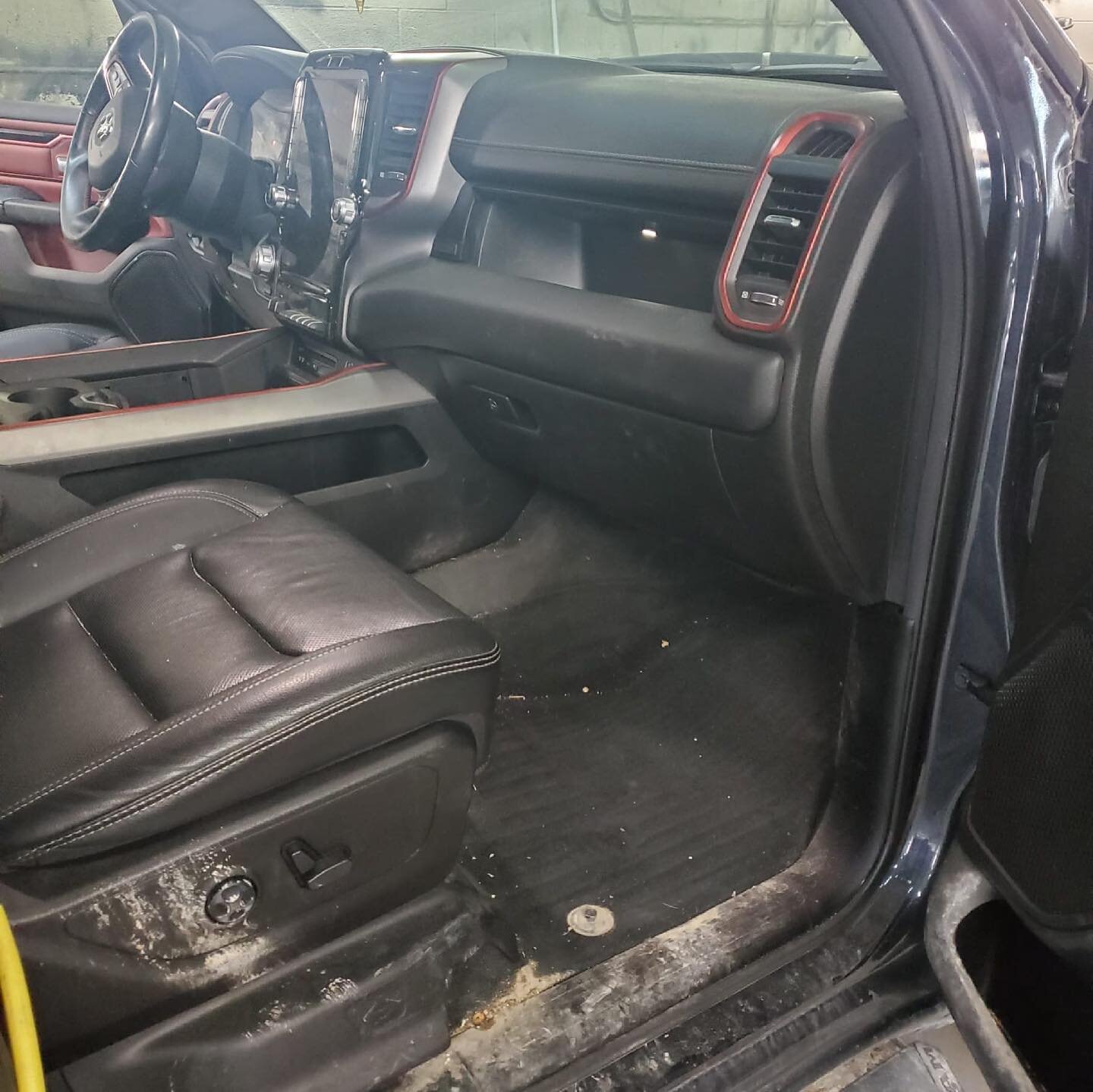 Attention to detail is key !!!!
&nbsp;
➢ Leather clean and condition
➢ Carpet shampoo
&nbsp;
&nbsp;
At Final Touch Auto Center we are your ONE STOP AUTO DETAILING CENTER!
&nbsp;
Additional available services:
&nbsp;
➢ all needed bodywork and cracked 