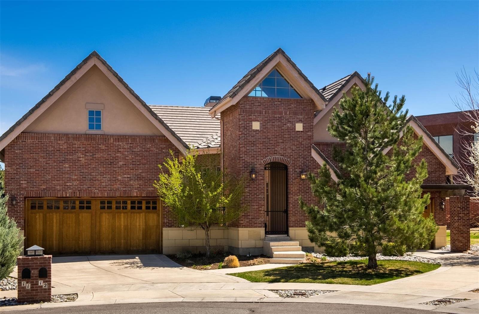 12 Sommerset Circle | $1,200,000.00