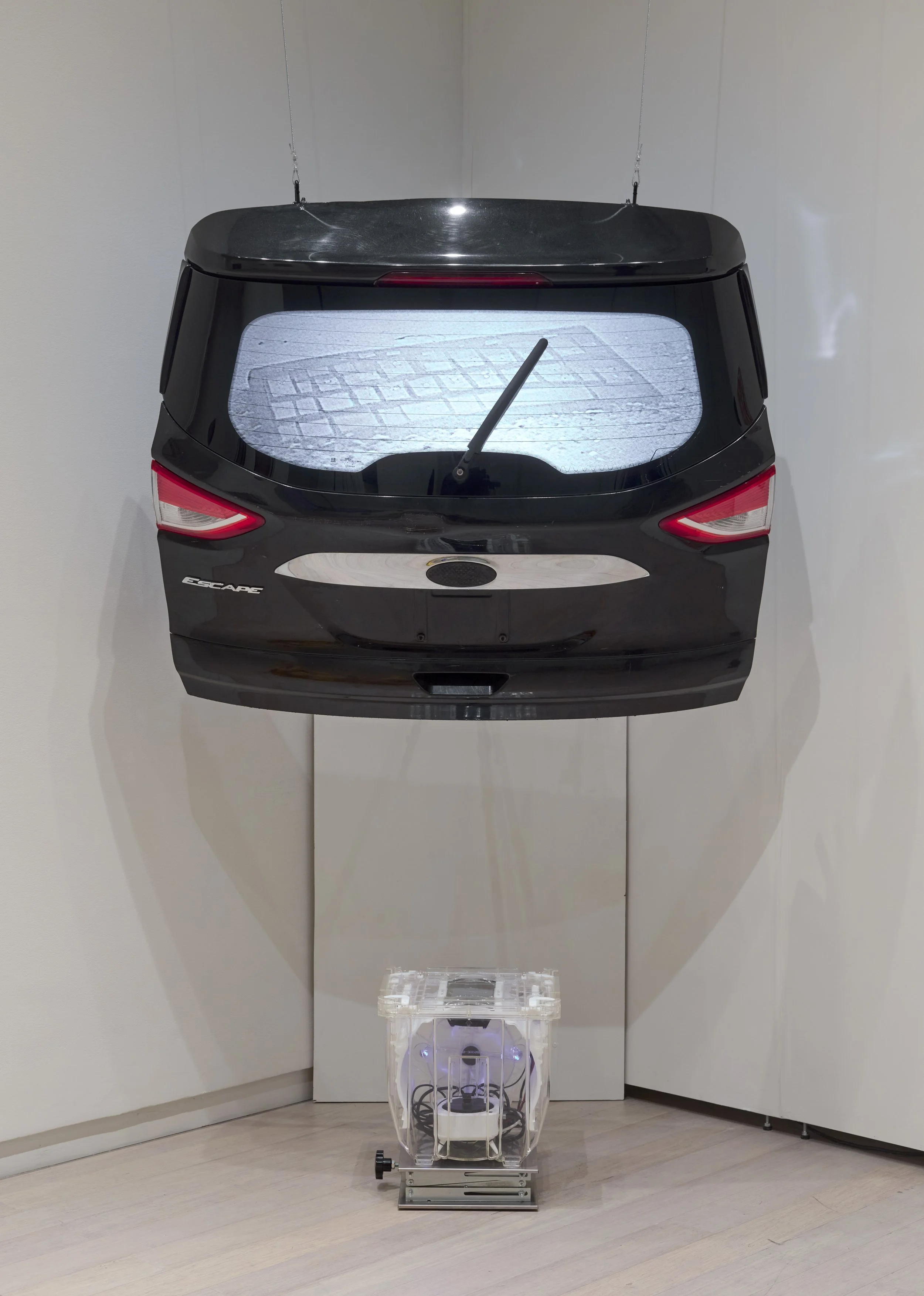 VA_ART_SHIRKEN_BEN_Cache Machine_1.jpg