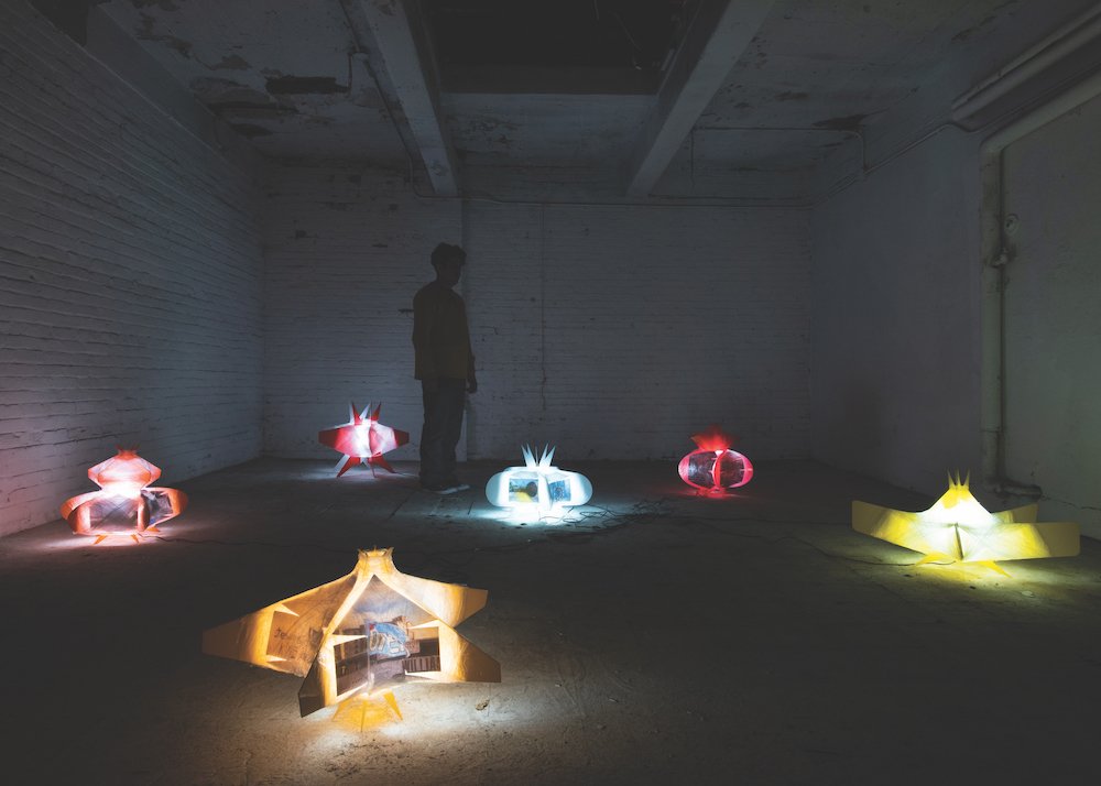 rafael_domenech-image_1-objects_that_belong_to_the_floor.jpeg