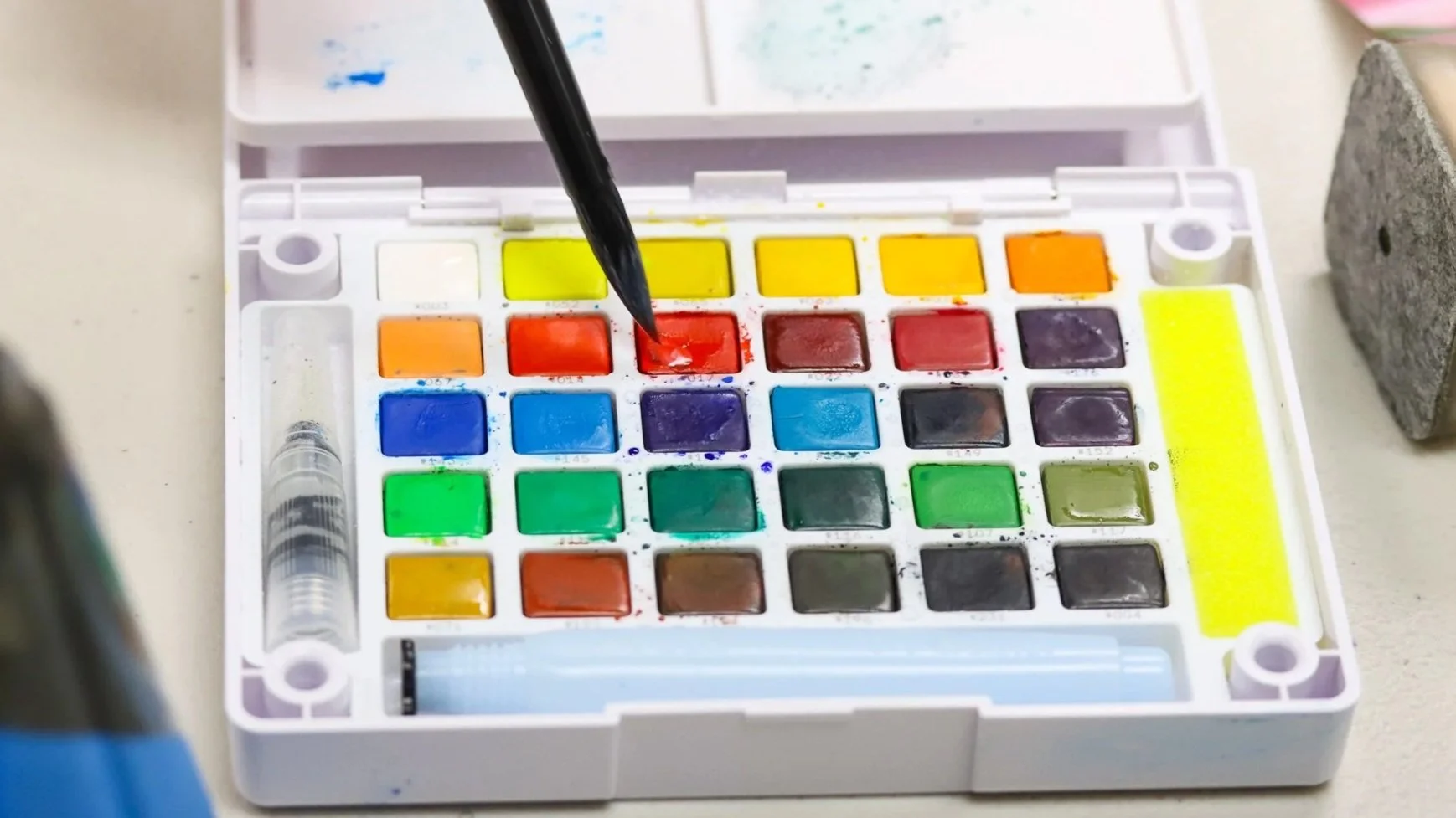 BASIC WATERCOLOR & SKETCHBOOK TECHNIQUES with Michelle Dolan - Beach Landscapes
