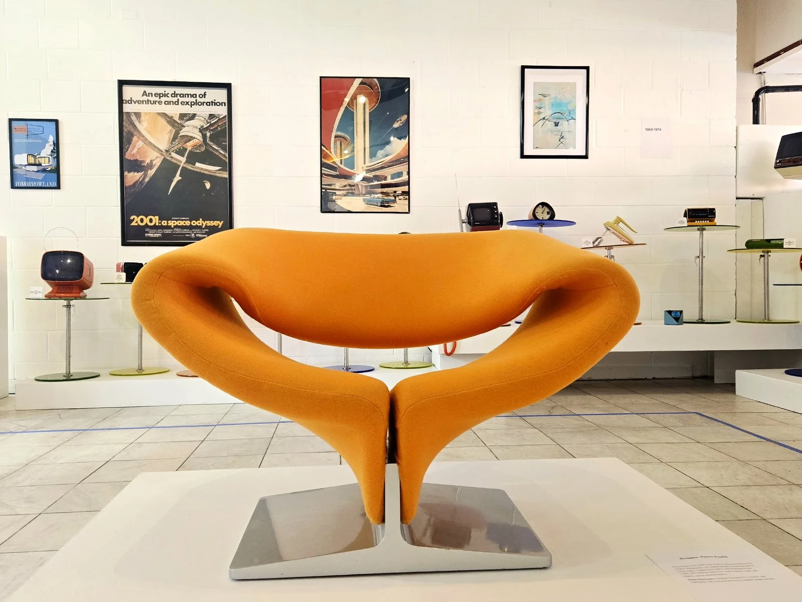 SPACE AGE LIFE: Future Design 1957-1974