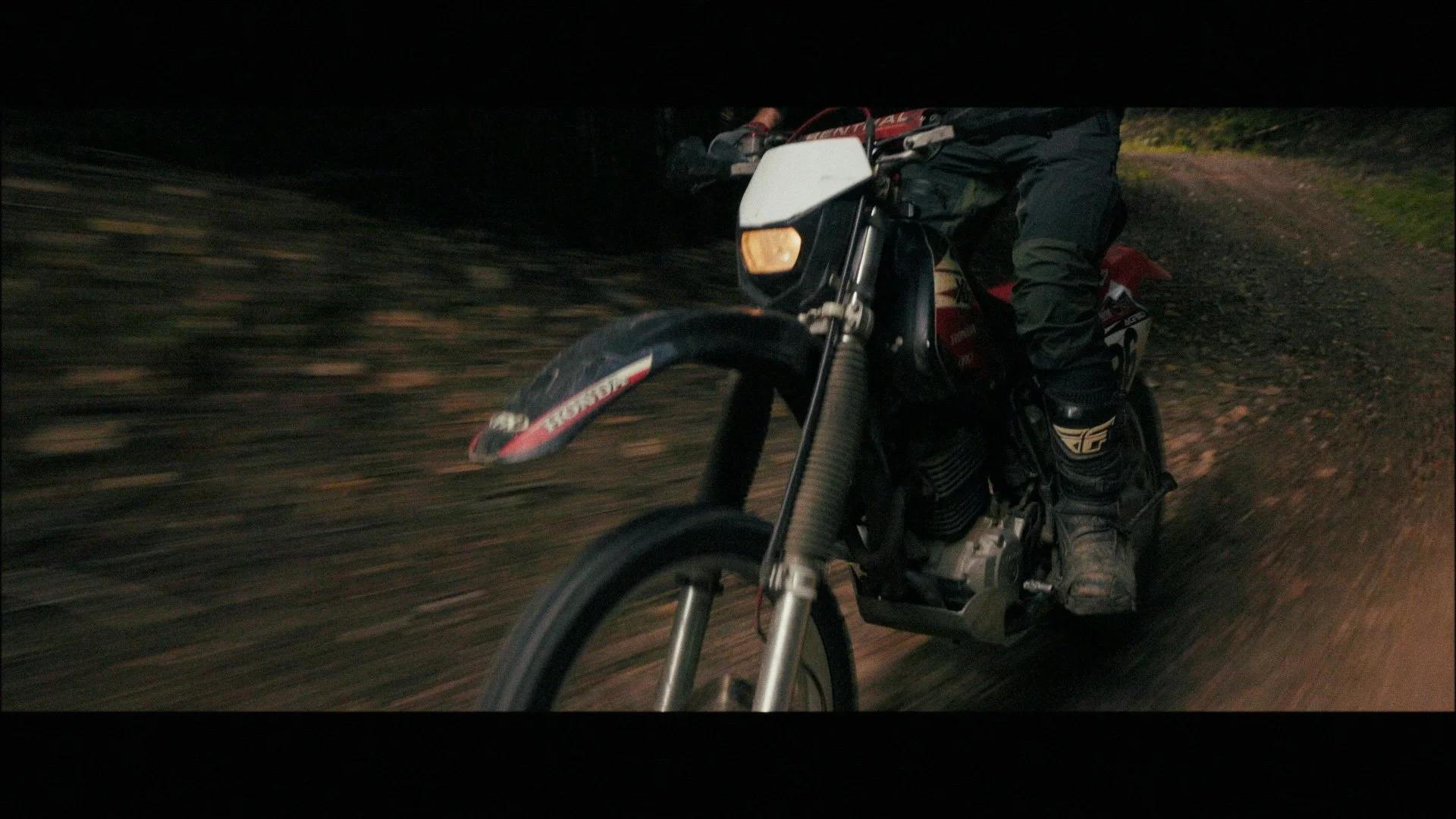 Andrew Stringout_00_17_14_13.jpg