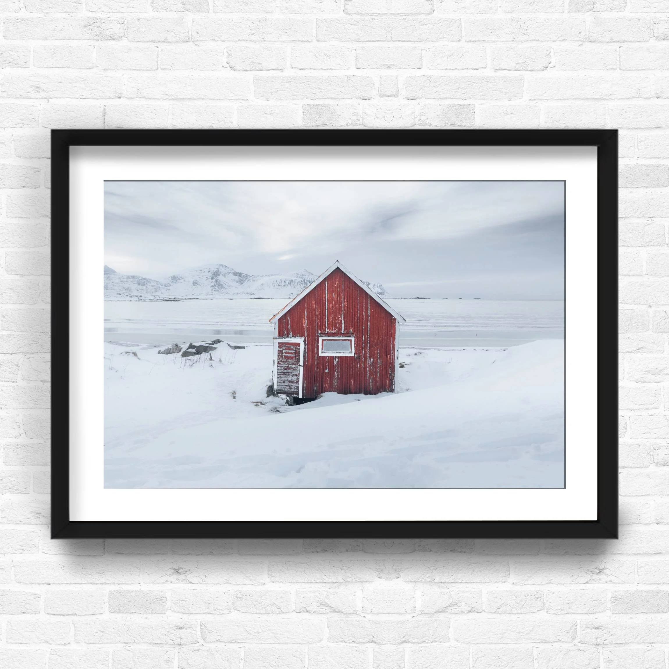 ARCTIC CABIN.jpg