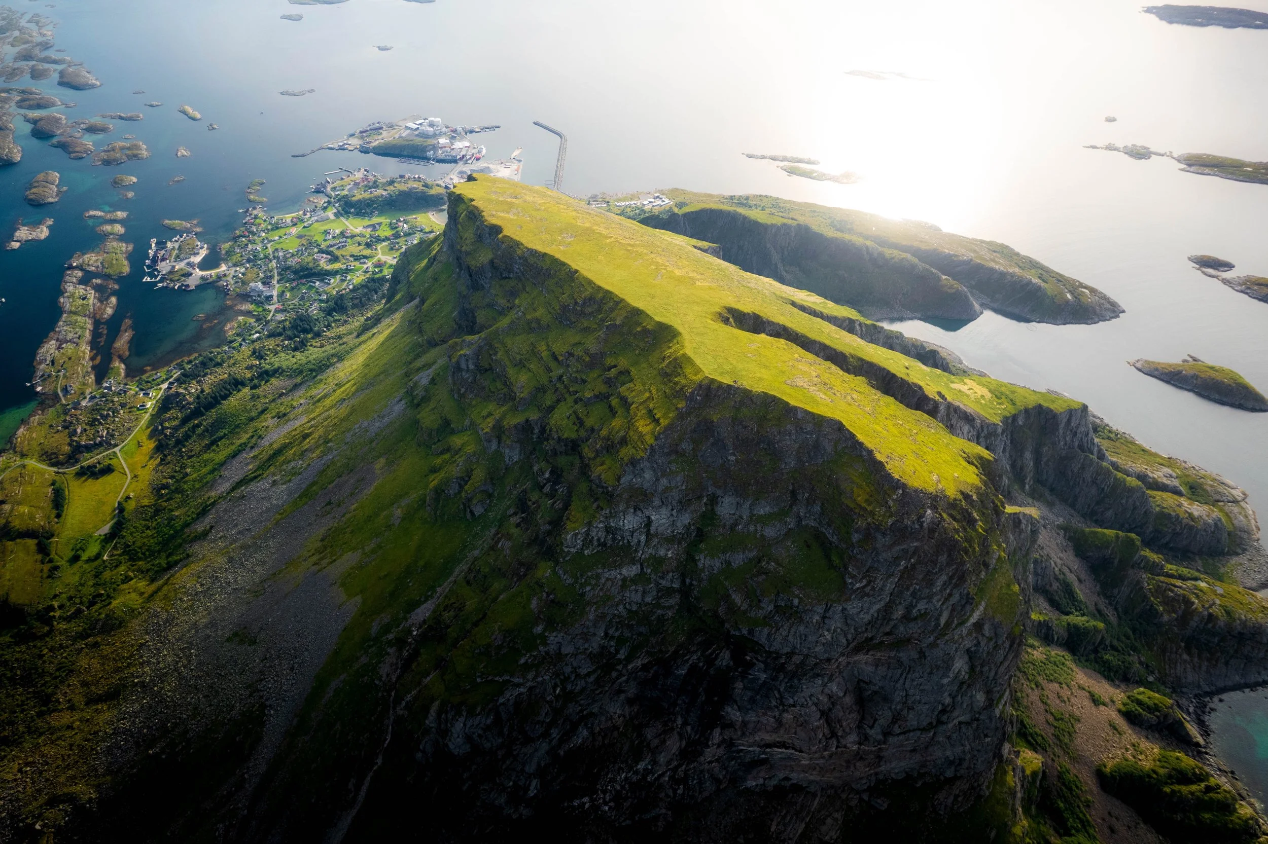 LOVUNDFJELLET II.jpeg