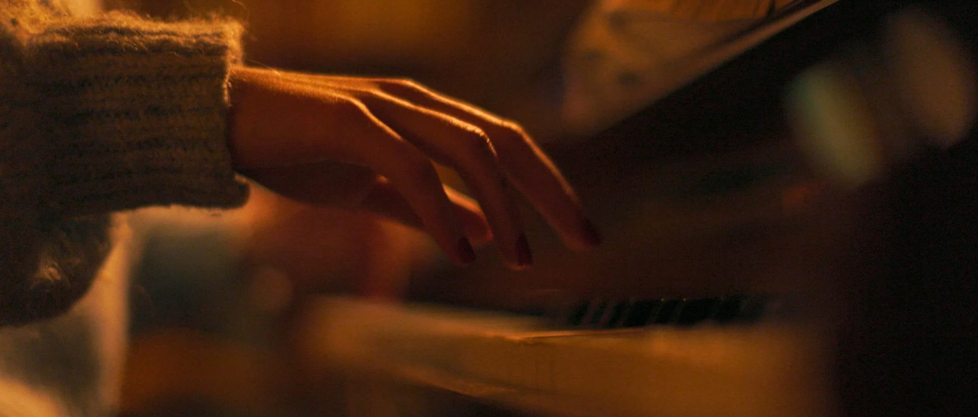 Hedda's House_00_43_16_08.jpg