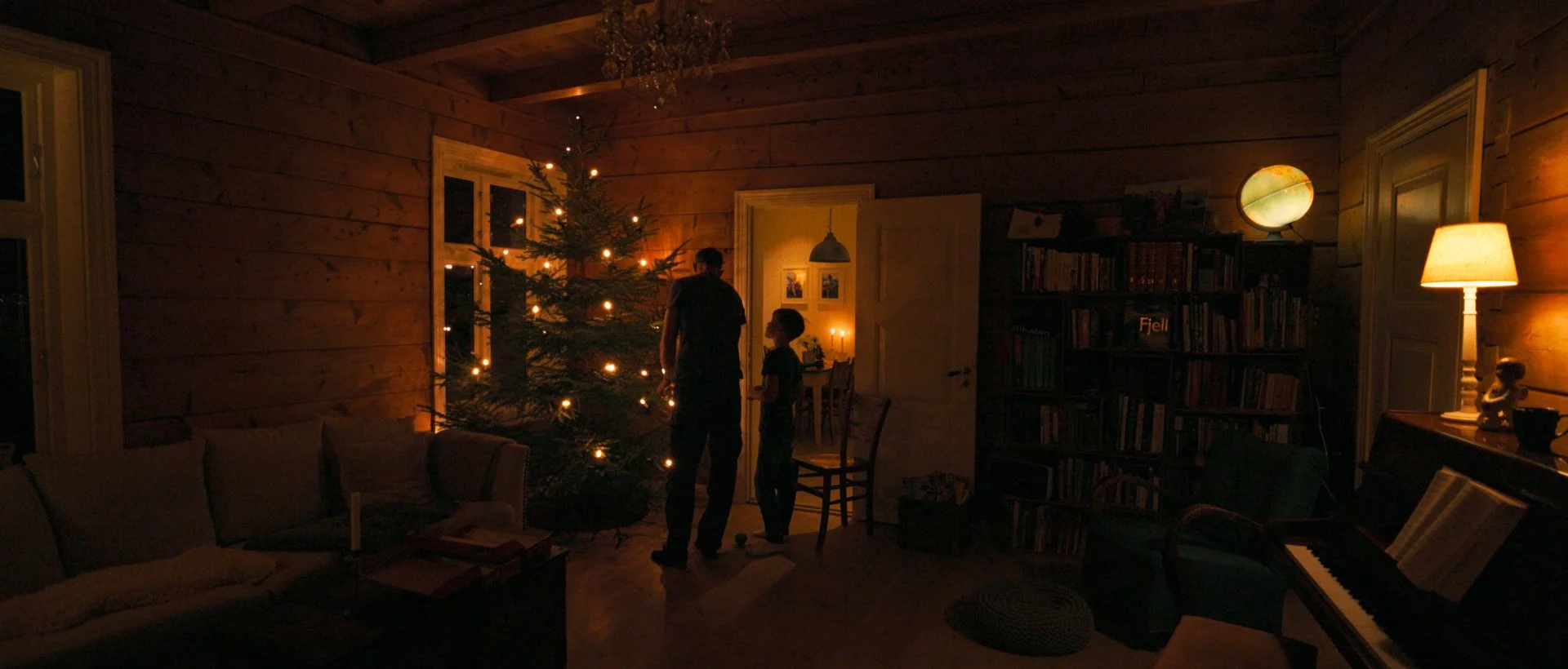 Hedda's House_00_38_30_18.jpg