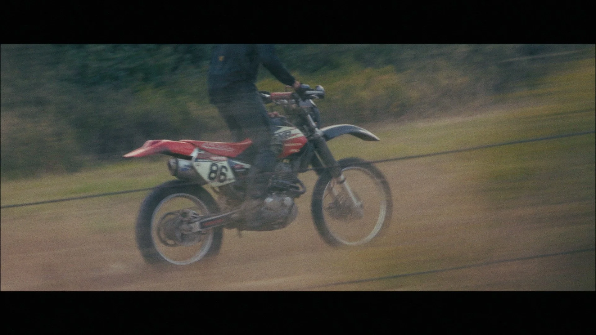 Andrew Stringout_00_33_44_24.jpg