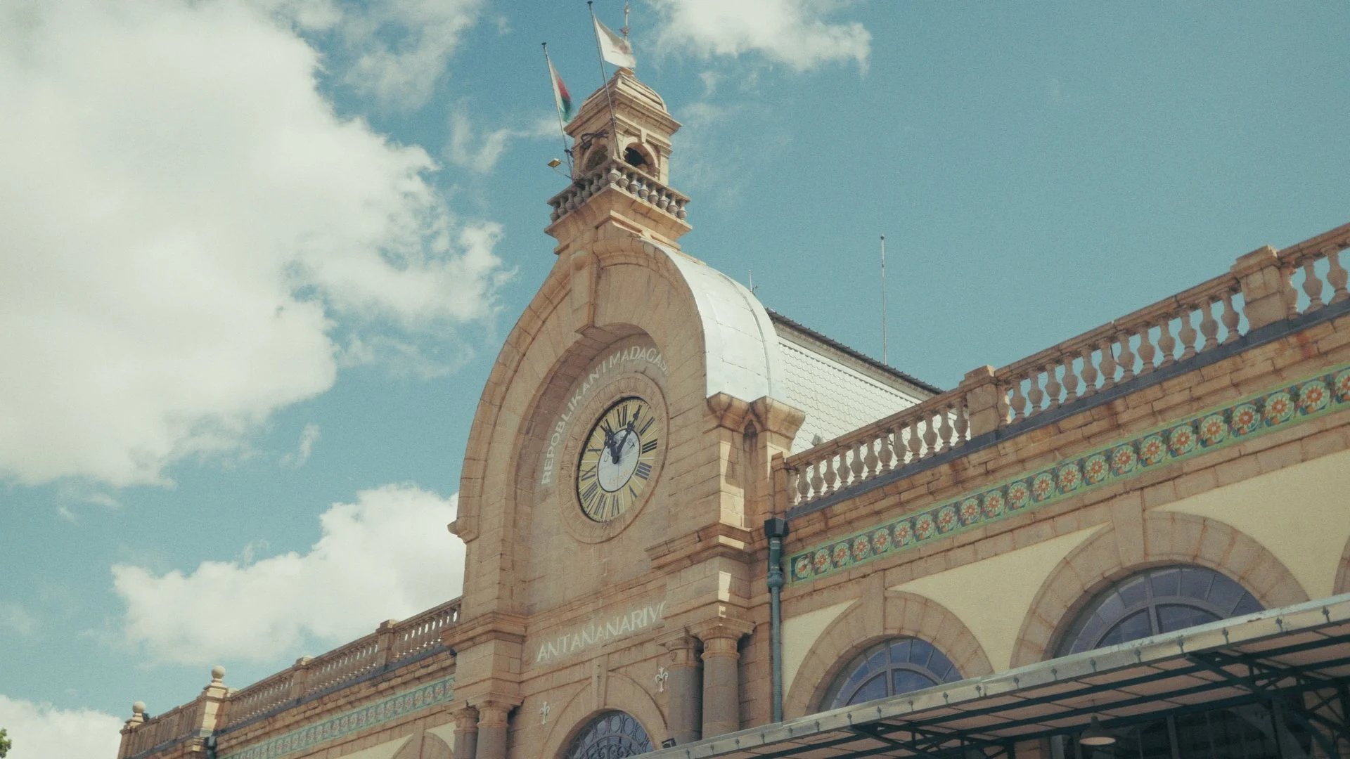 Day 03 Stringout_00_16_59_12.jpg