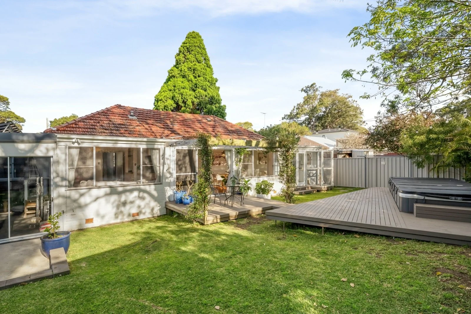 NEW LISTING || 63 Gannons Road, Caringbah

4 BED | 2 BATH | 2 CAR

Completely transformed with a series of stylish renovations, this warm and welcoming single level home is a modern move-in-ready retreat for growing families.

Murray Cole | 0407 667 