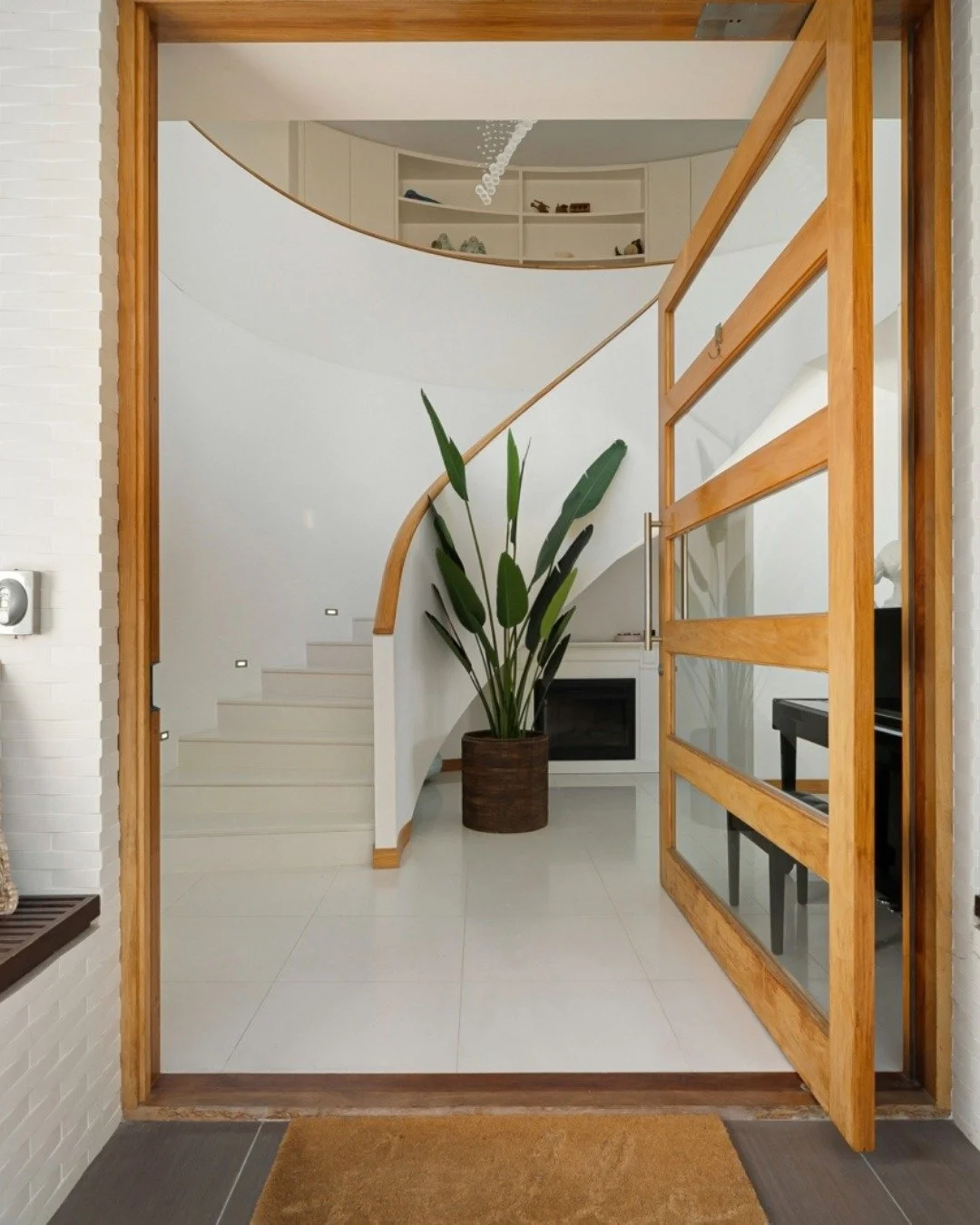 25 Darook Park Road, Cronulla

A truly exceptional waterfront residence in one of Cronulla&rsquo;s most tightly held pockets. This is without doubt one of the most impressive homes I&rsquo;ve had the privilege of presenting.

Featuring 4 bedrooms, 4 