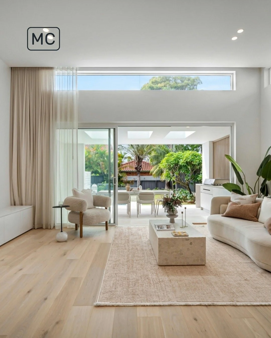 19A Water Street, Caringbah South

4 Bed | 2 Bath | 1 Car

This is the kind of home that just feels right the moment you walk in. Bright, open spaces, quality finishes, and plenty of room for the whole family to spread out and enjoy.

The layout flow