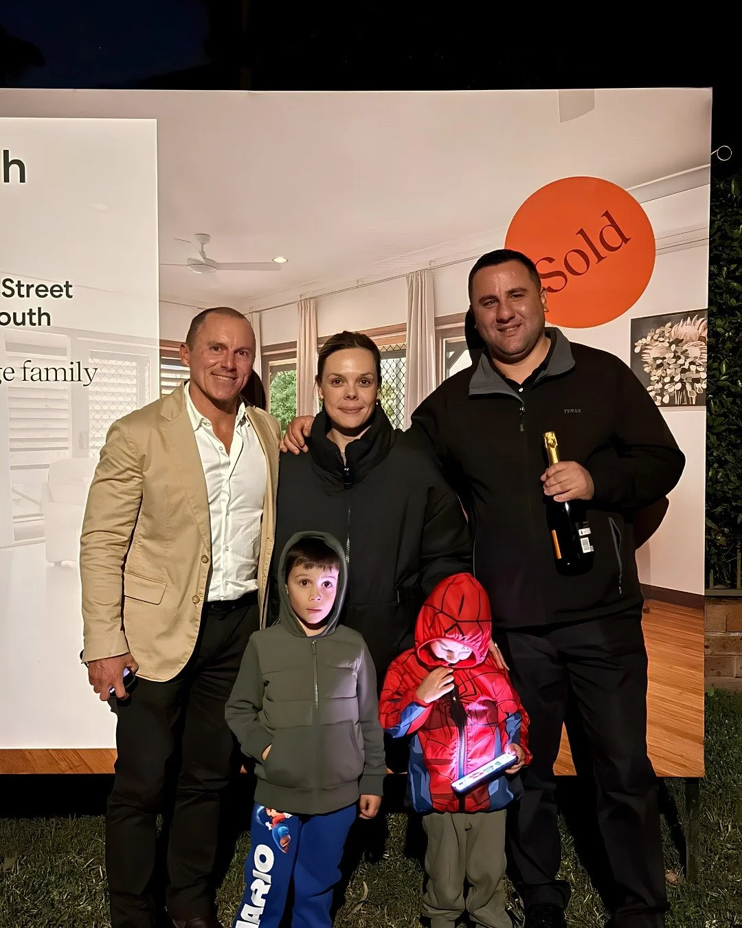 A standout auction result at 30 Kanoona Street in Caringbah South.

With 28 bids fired throughout the auction, competition was fierce from the opening bid right through to the final hammer.

5 registered bidders, including 3 from outside the Shire, s