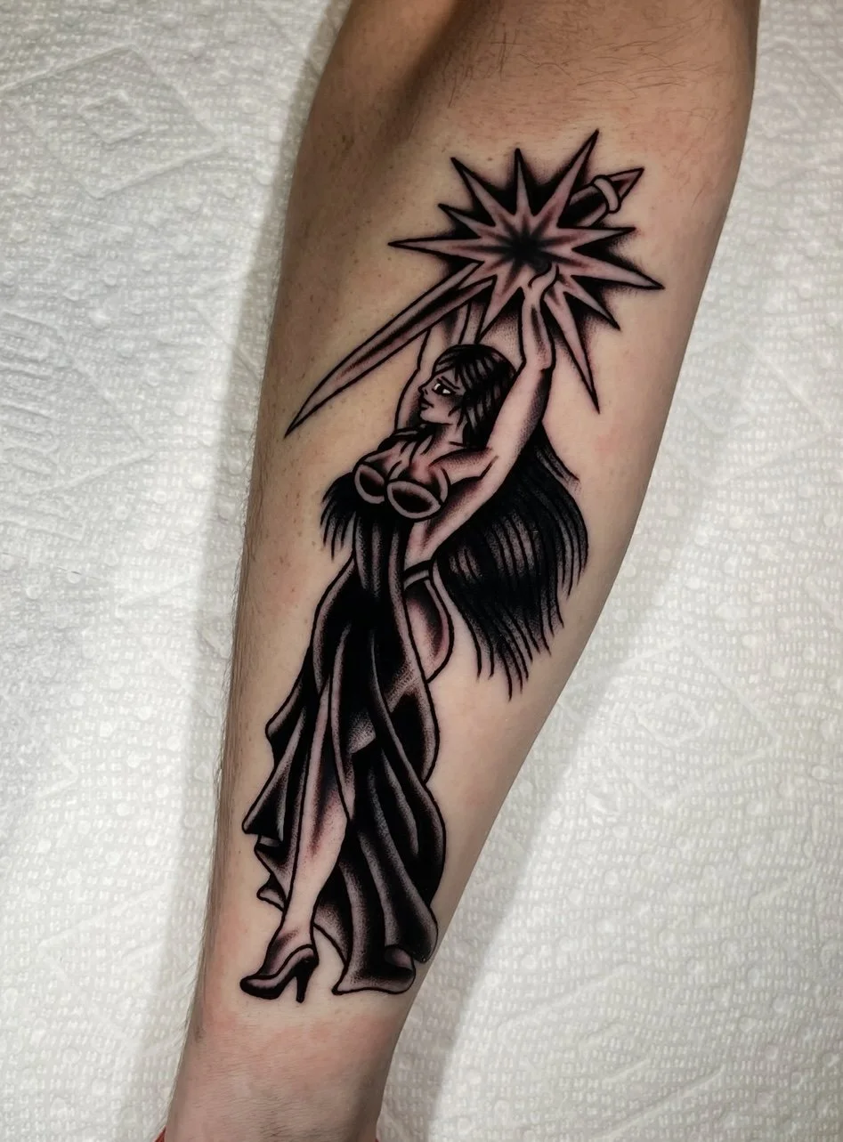 Beautiful trad black and gray pinup tattoo Classic tattoo