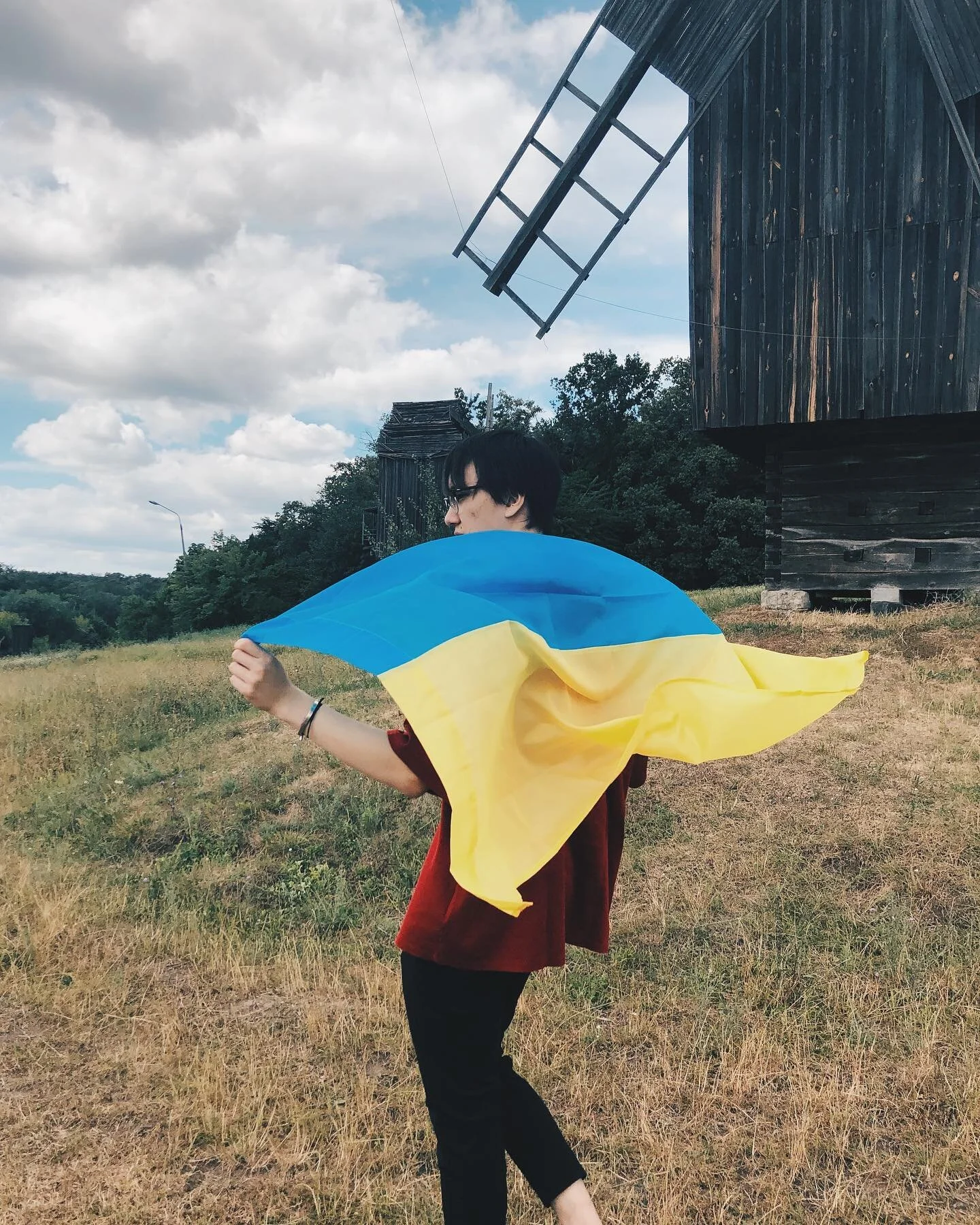 Let me fly &amp; I&rsquo;ll give you the world 🌏
#travelinginukraine
#kyivukraine
#Пирогі́в
#Пирого́в