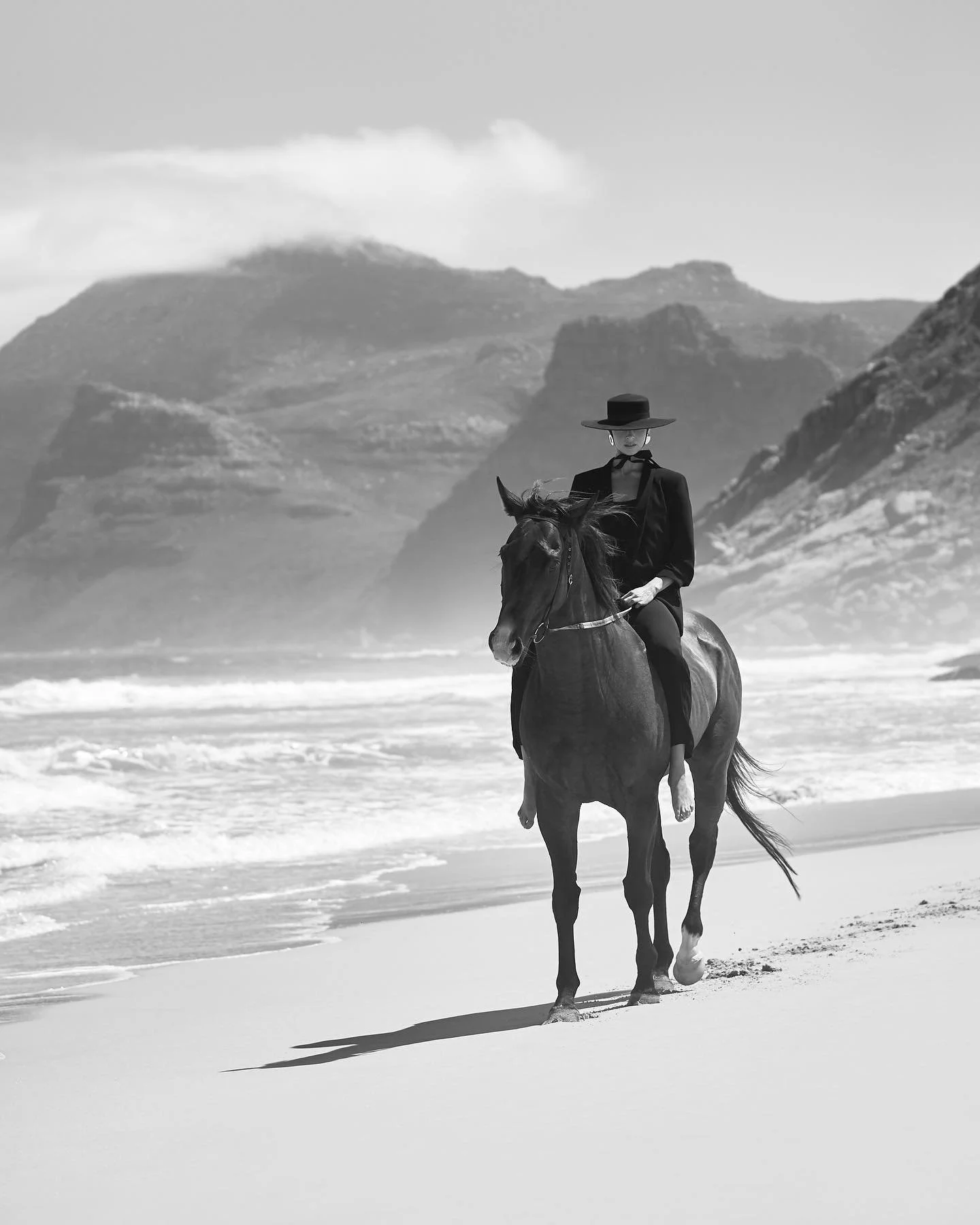 Edge of the land #noordhoek

Model - Barbara Seck @barbara_seck at Moda Model Management @modamodelscpt
Makeup &amp; Hair Artist - Melanie Rigby @melanierigbymakeup
Assistant - Jen G