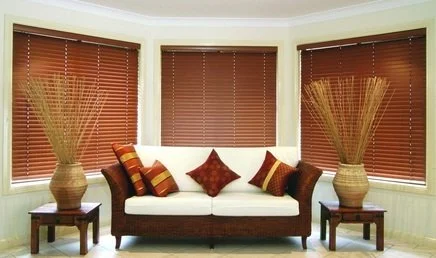 VENETIAN BLINDS
