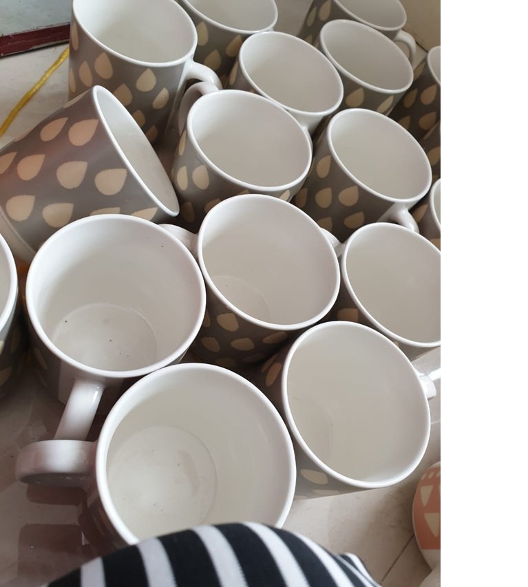 SET OF CUPS.jpg
