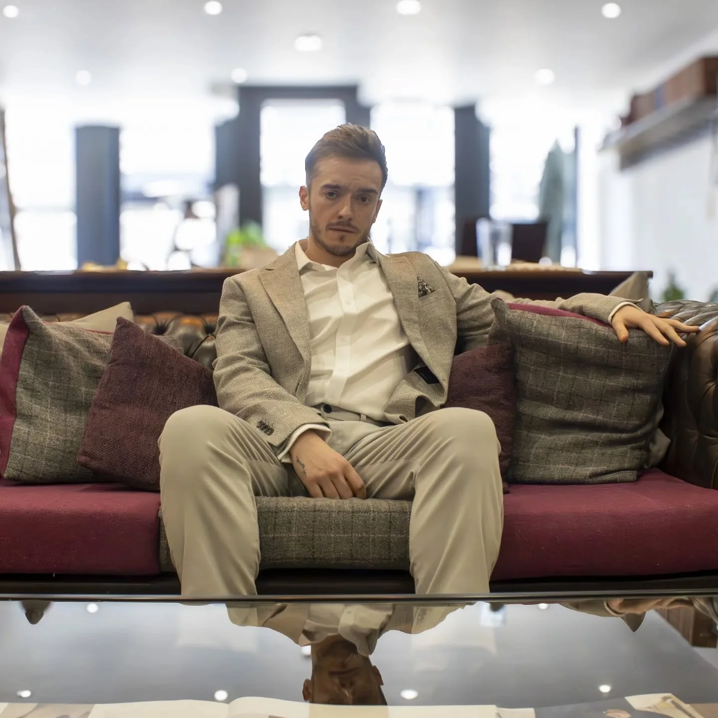 The Lowe jacket remains a favourite well into the late summer months. 

Constructed from a breathable cotton-linen blend fabric, offering a softly structured silhouette that works for all occasions. 

#Tailors #Outfitters #MensJacket #ReadyToWearColl